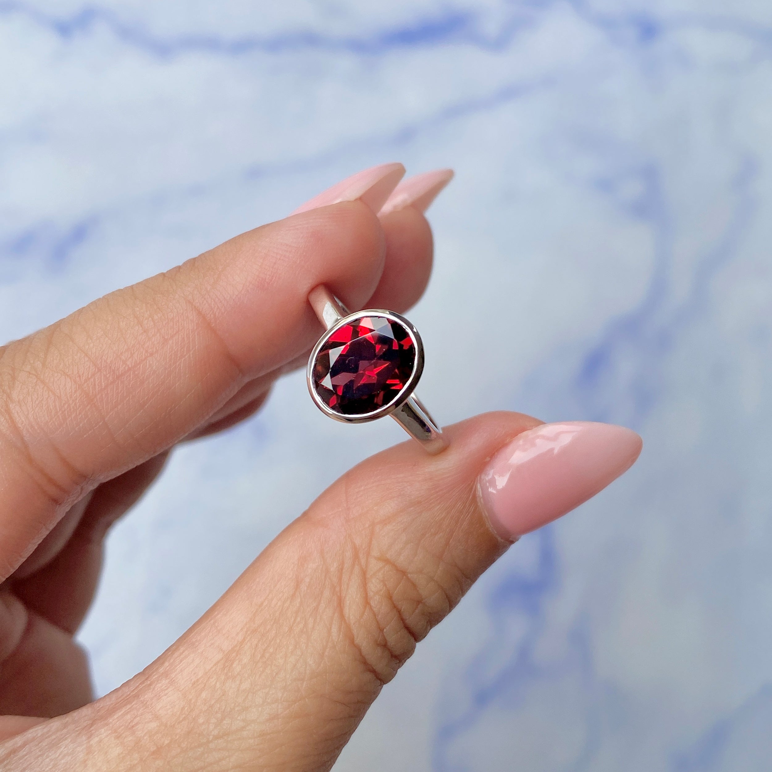 Garnet Ring-(GAR-SR-1623.)