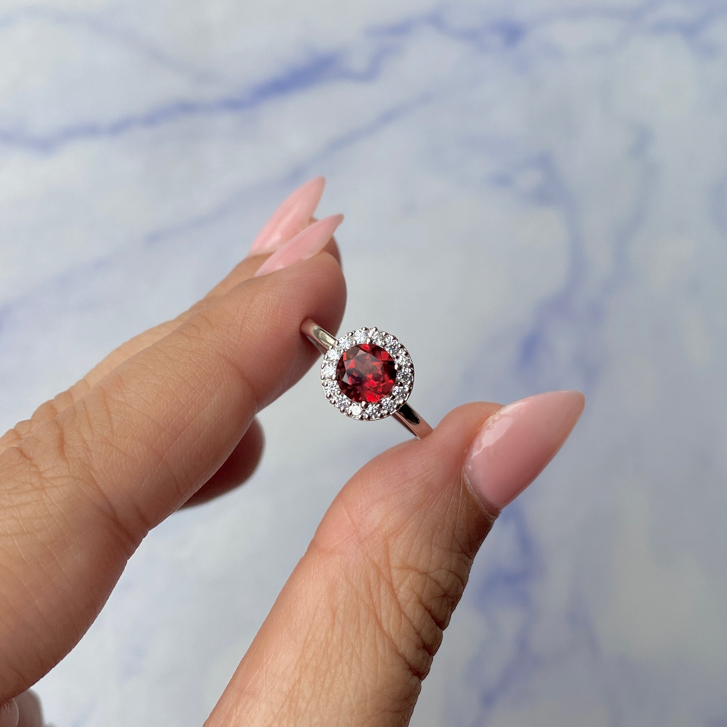 Garnet Ring-(GAR-SR-1768.)