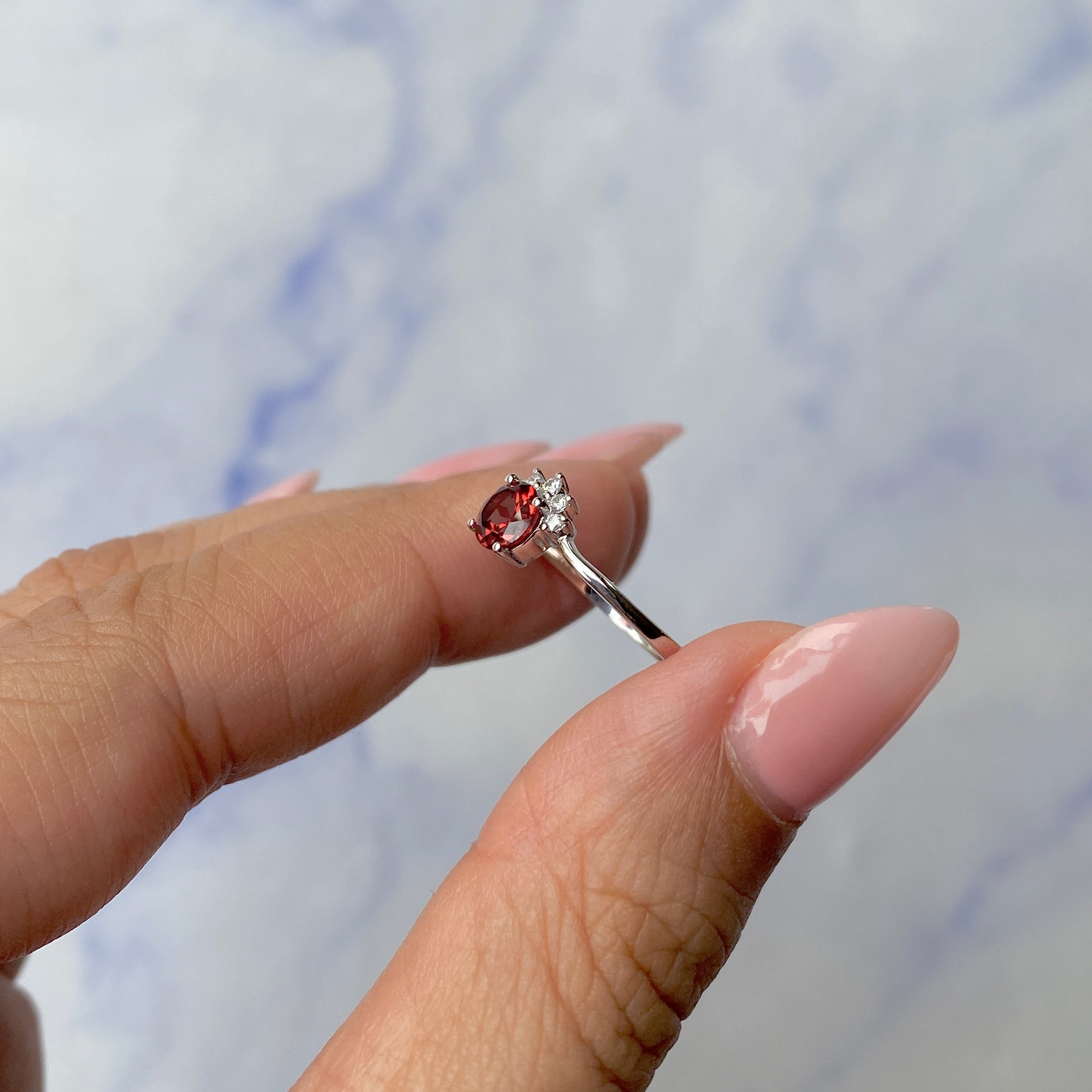 Garnet Ring-(GAR-SR-1942.)