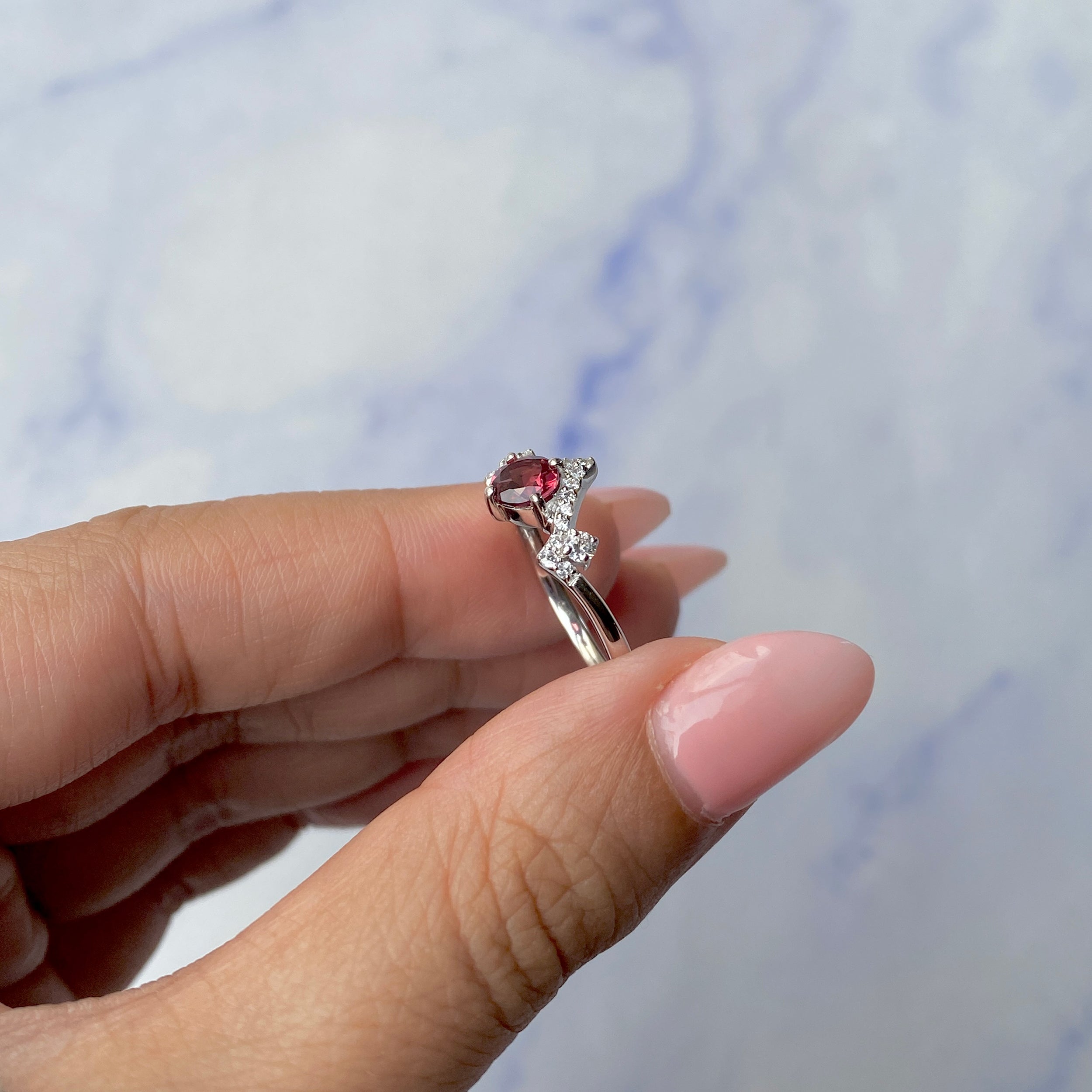 Garnet Ring-(GAR-SR-2296.)