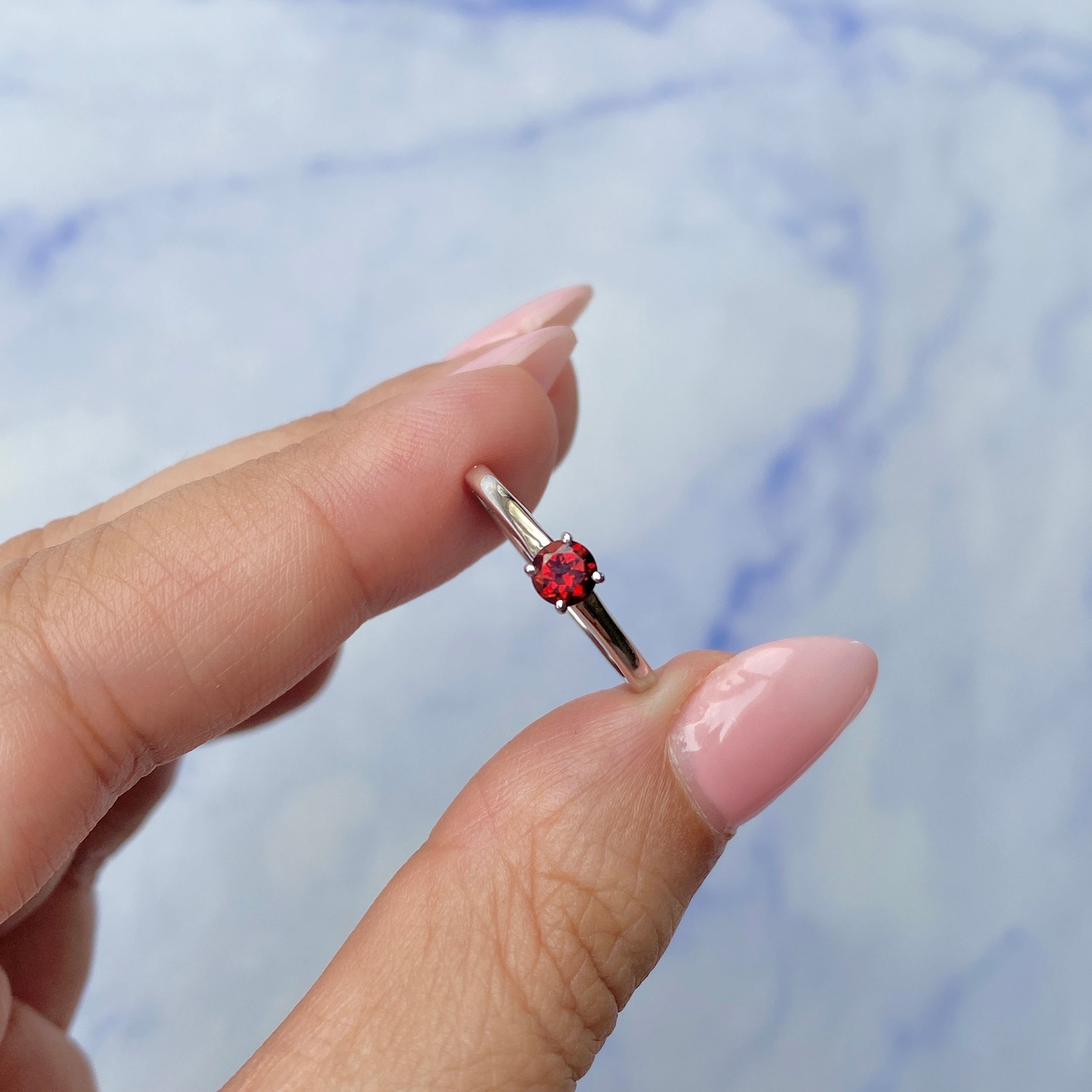 Garnet Ring-(GAR-SR-235.)