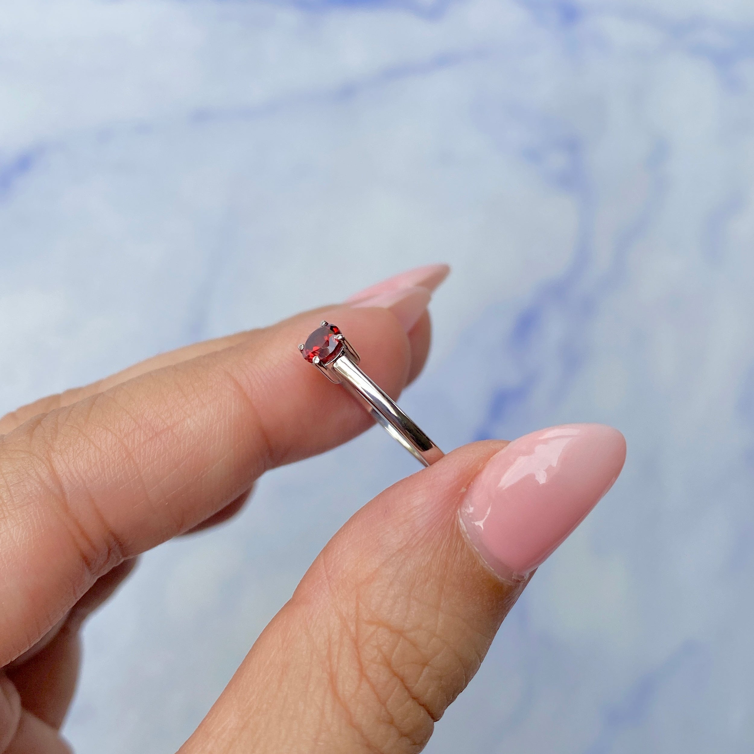 Garnet Ring-(GAR-SR-235.)