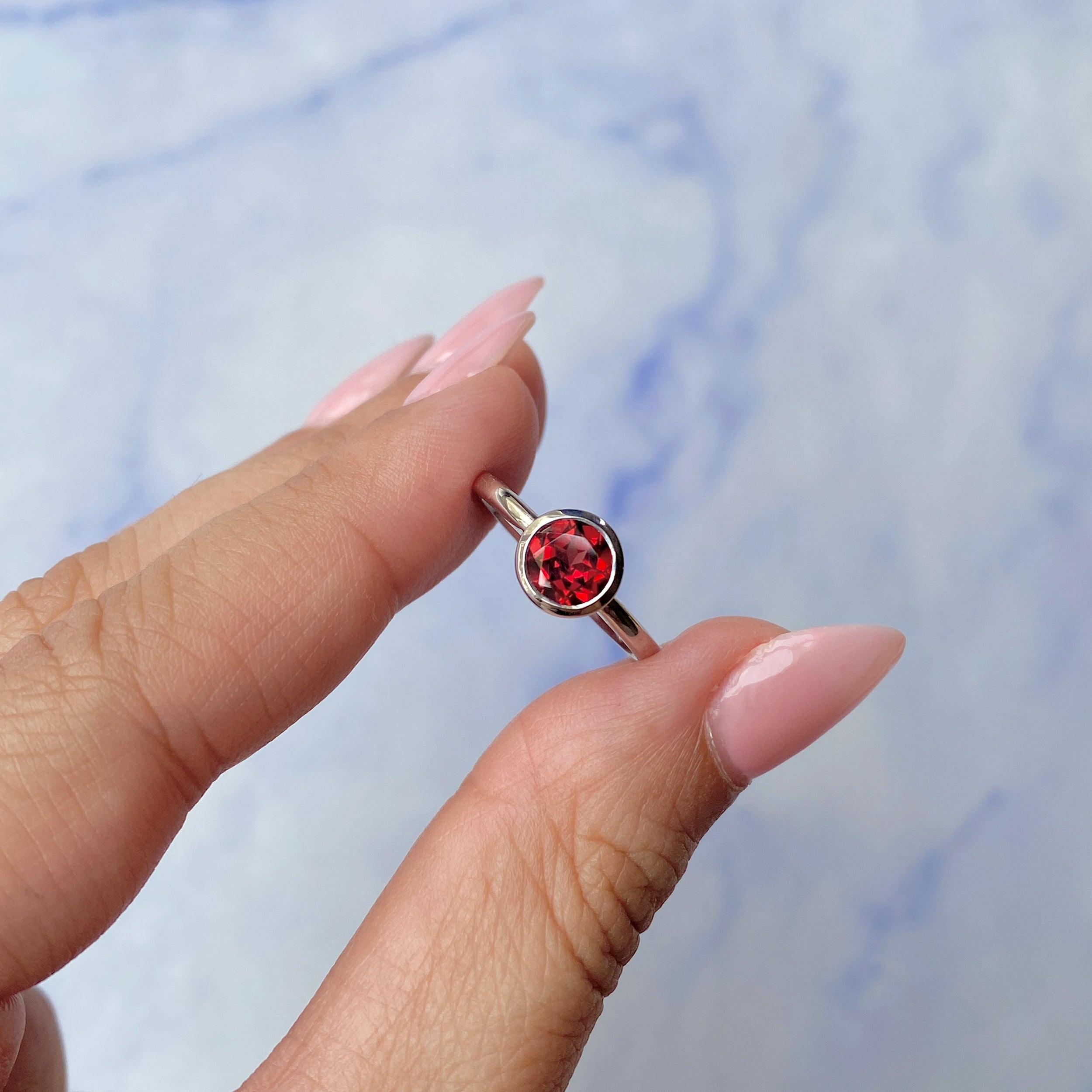 Garnet Ring-(GAR-SR-237.)