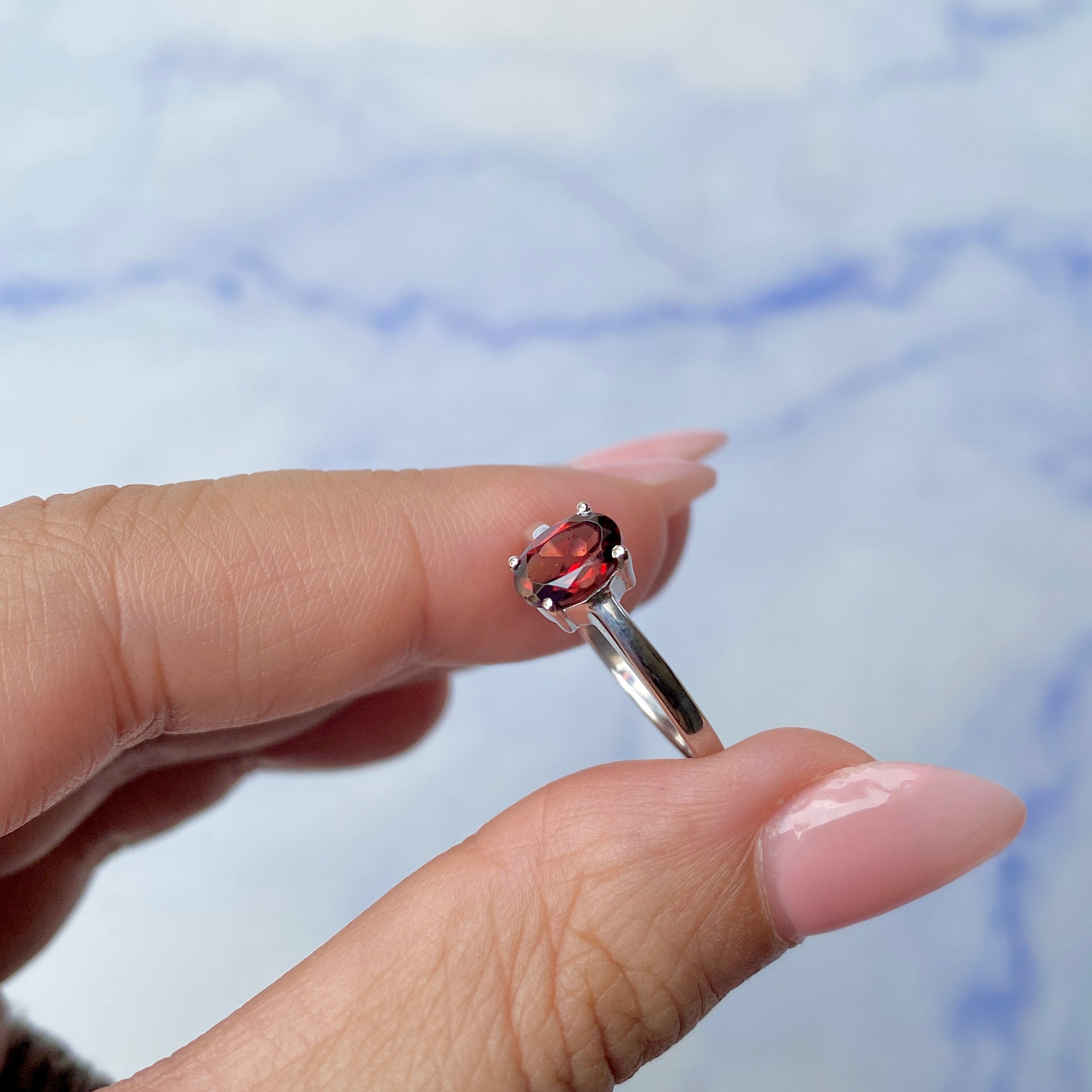 Garnet Ring-(GAR-SR-242.)