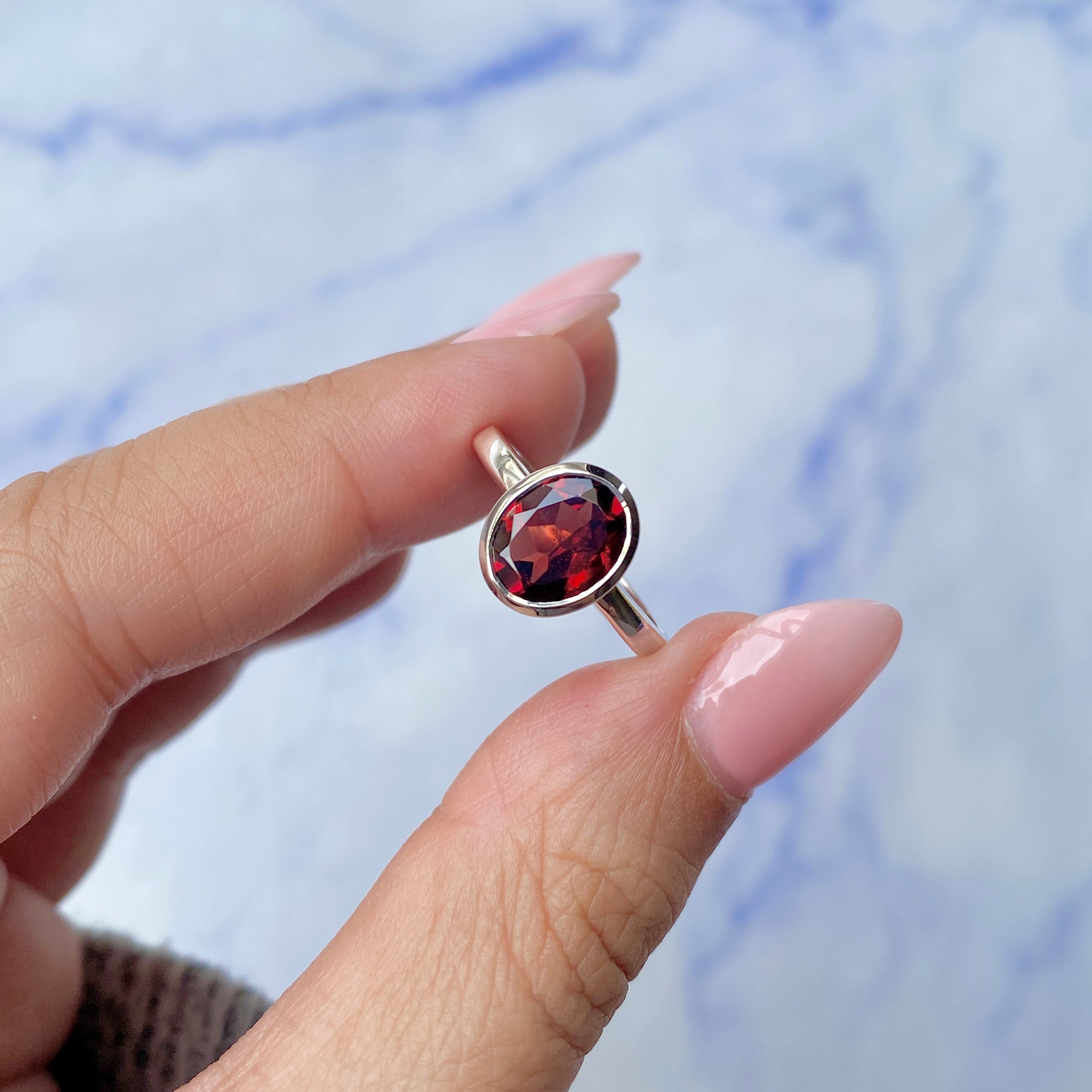 Garnet Ring-(GAR-SR-251.)