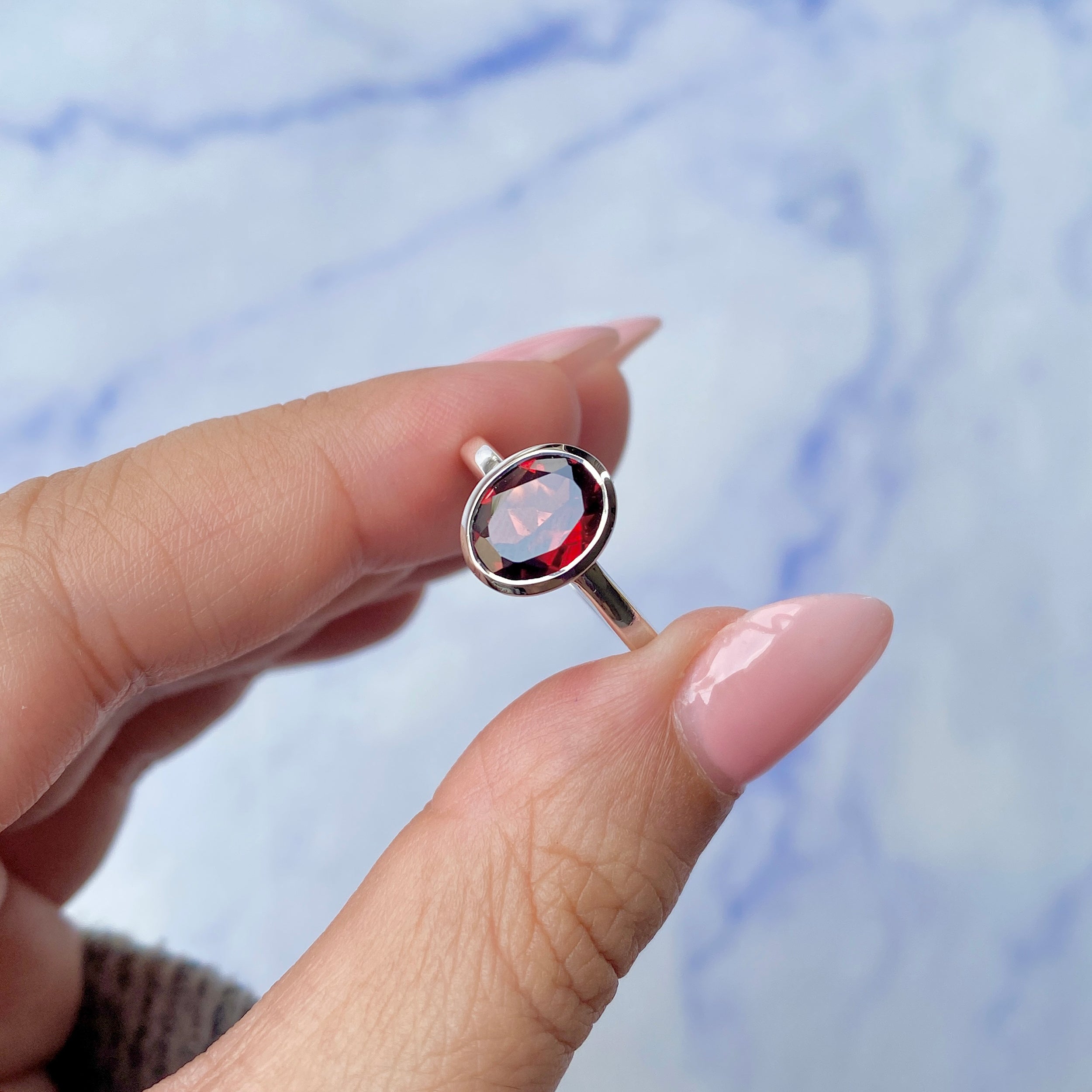 Garnet Ring-(GAR-SR-251.)