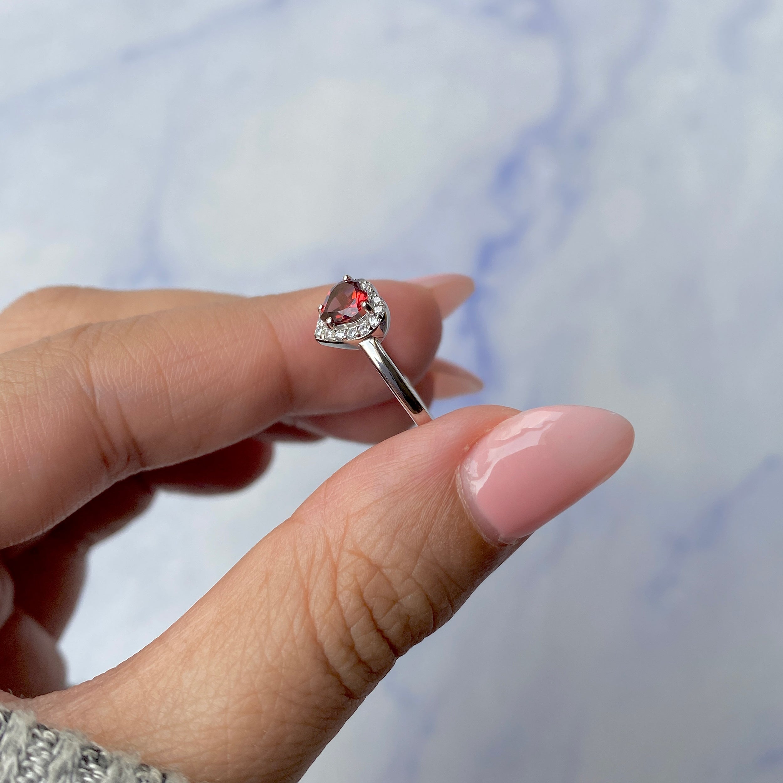 Garnet Ring-(GAR-SR-2750.)