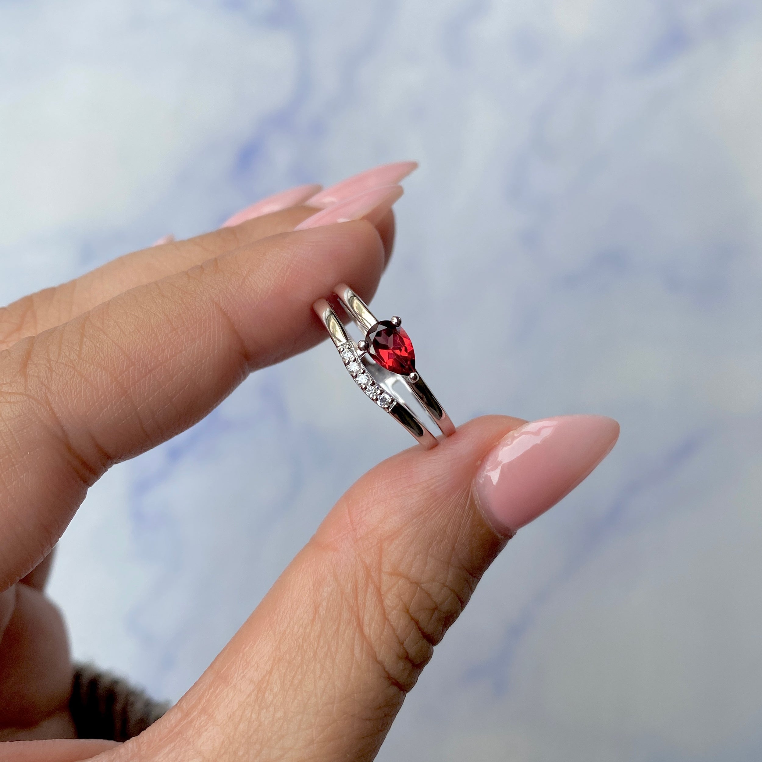 Garnet Ring-(GAR-SR-2862.)