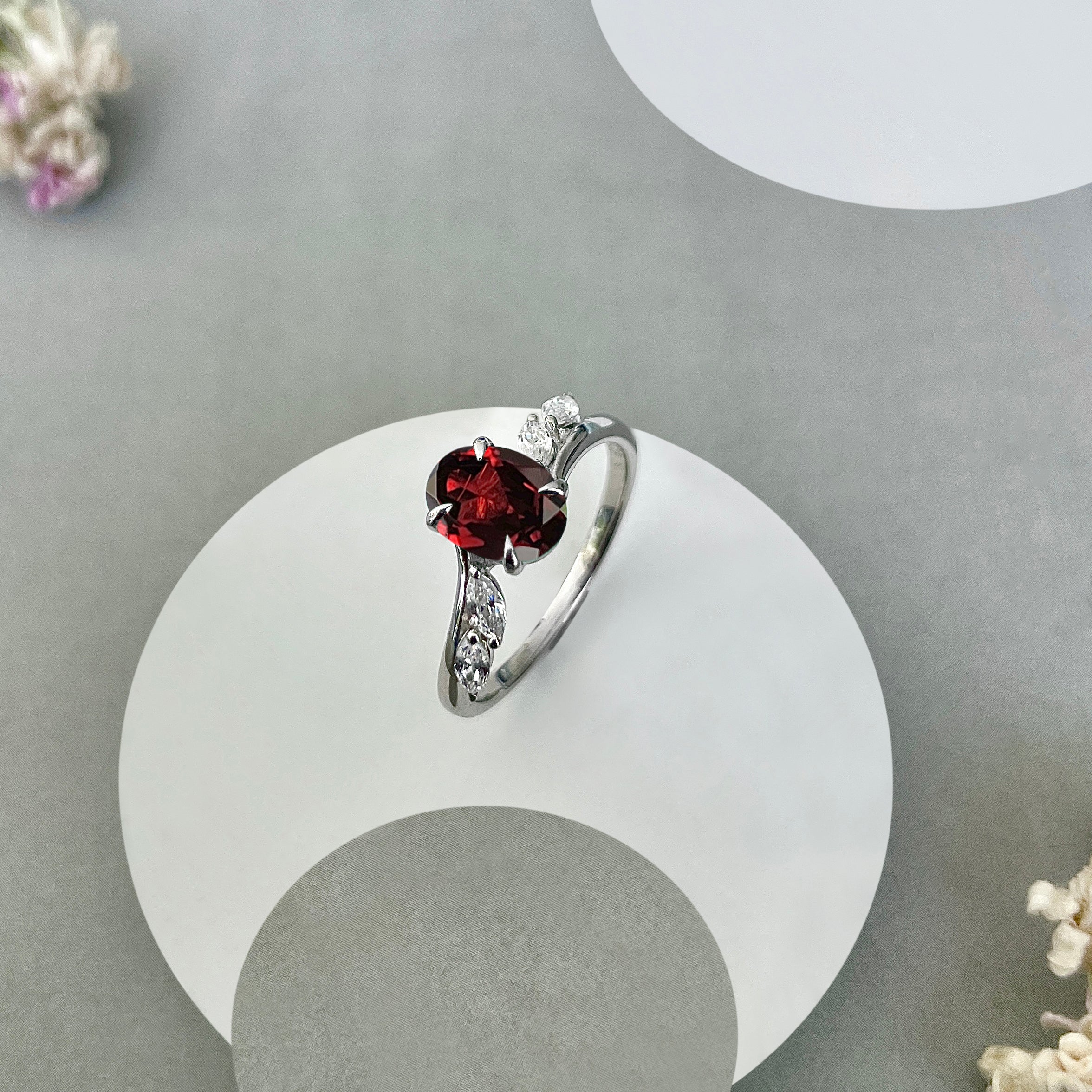 Garnet Ring-(GAR-SR-3163.)