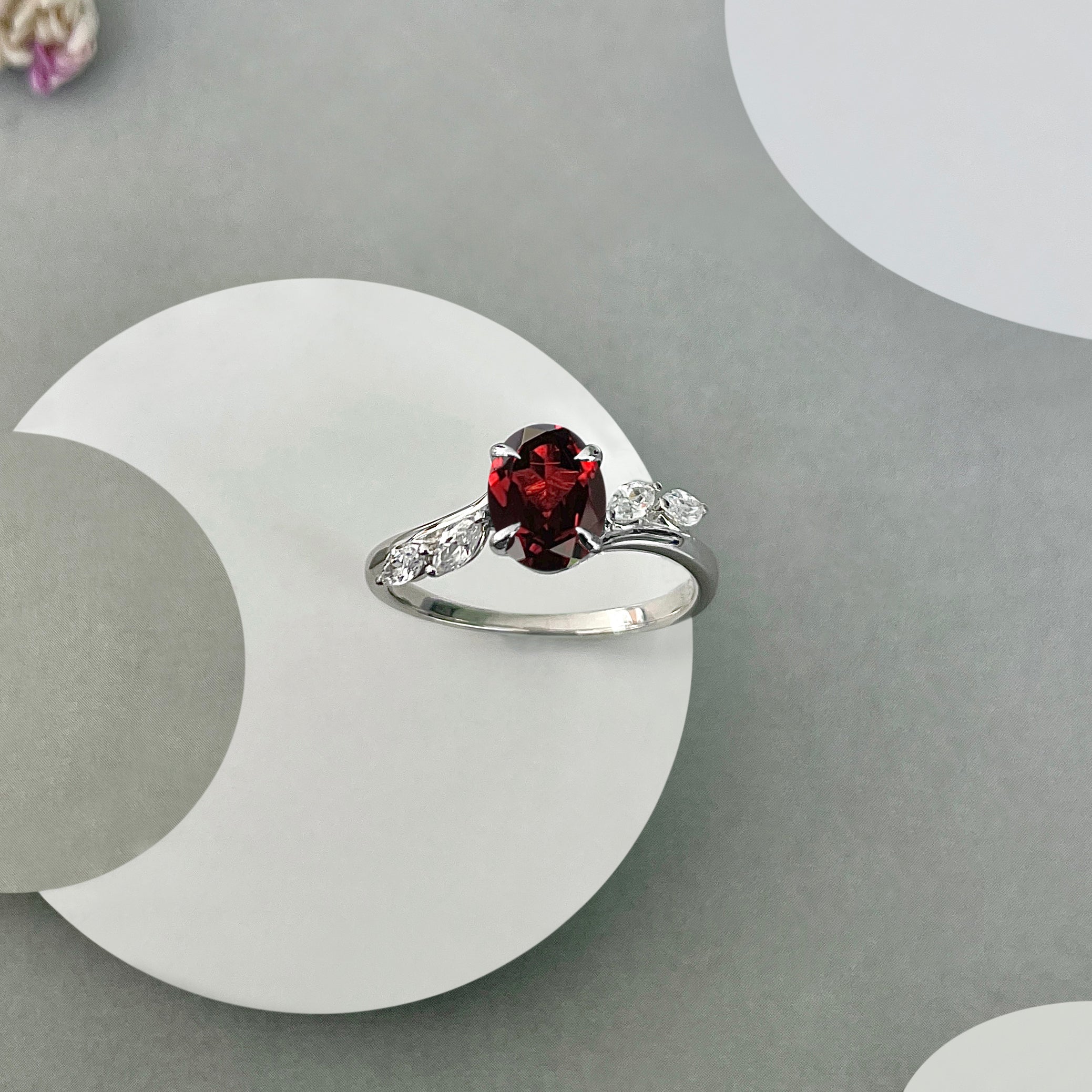 Garnet Ring-(GAR-SR-3163.)