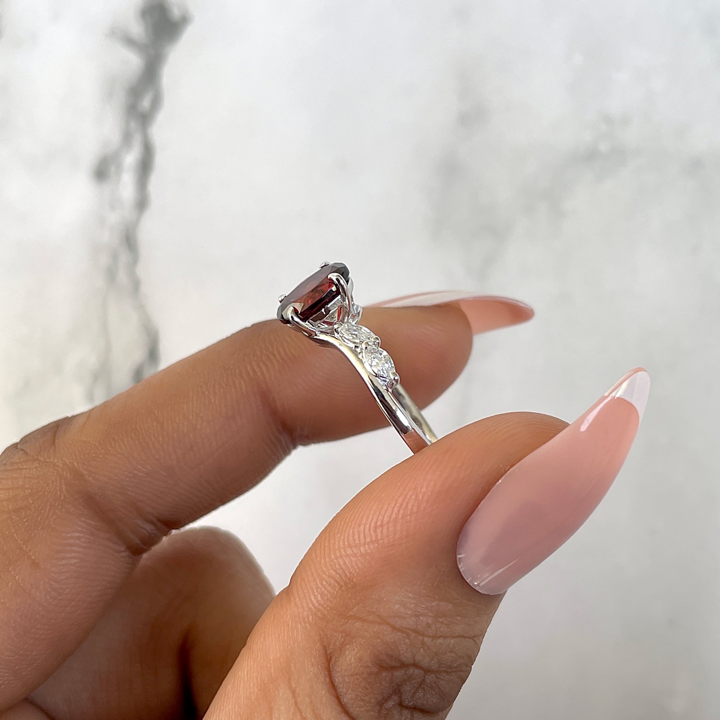 Garnet Ring-(GAR-SR-3163.)