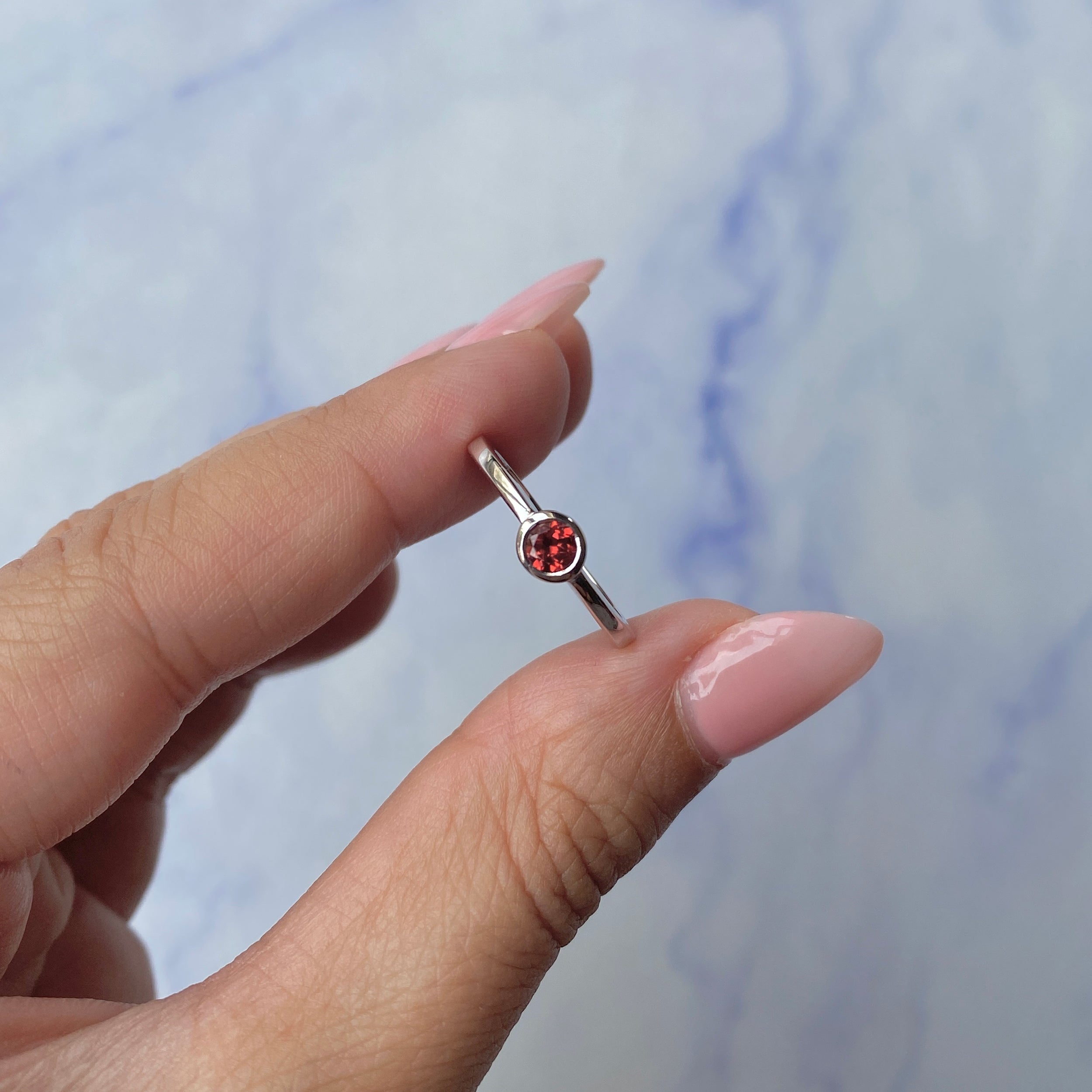 Garnet Ring-(GAR-SR-3229.)