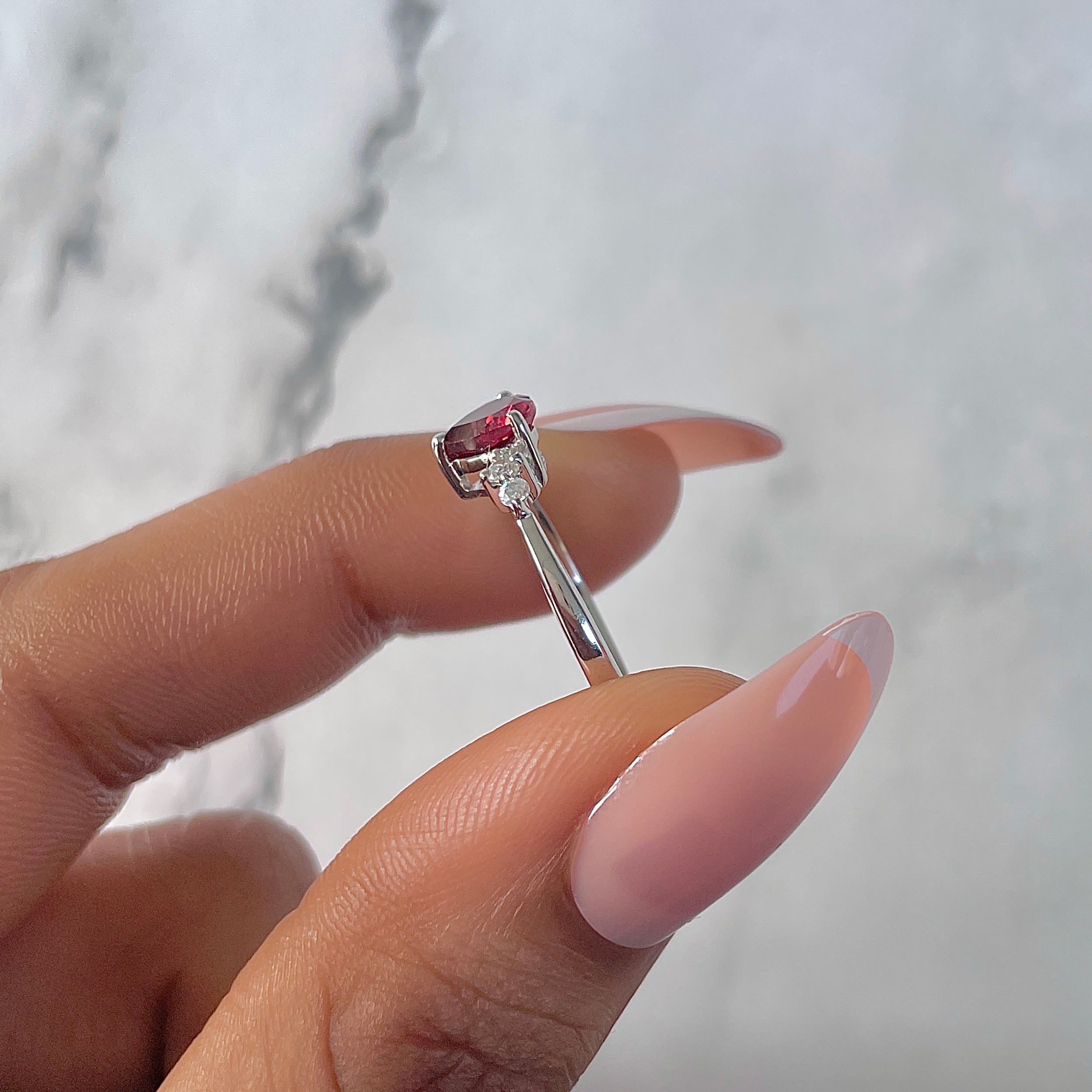 Garnet Ring-(GAR-SR-3550.)