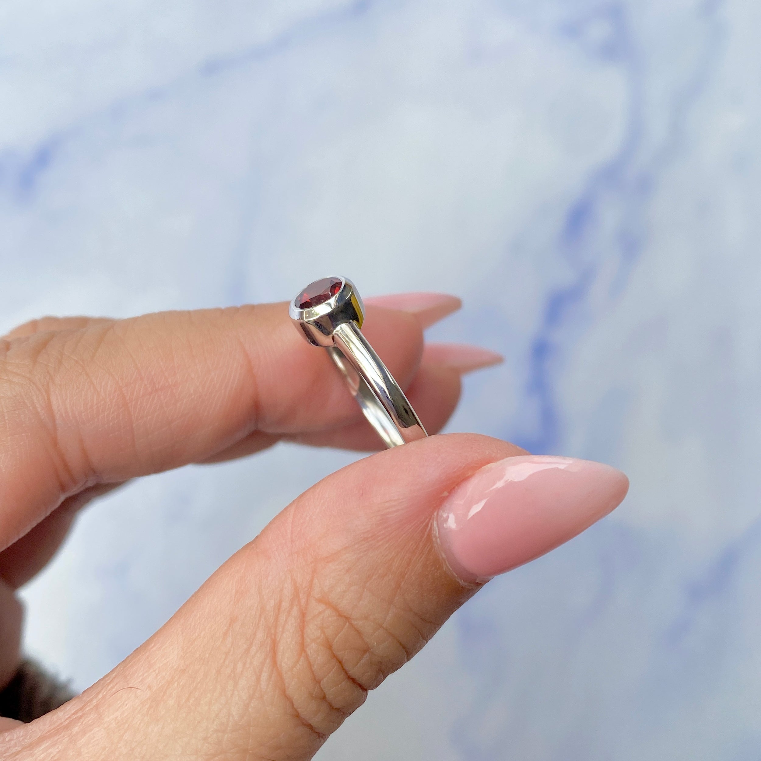 Garnet Ring-(GAR-SR-4029.)