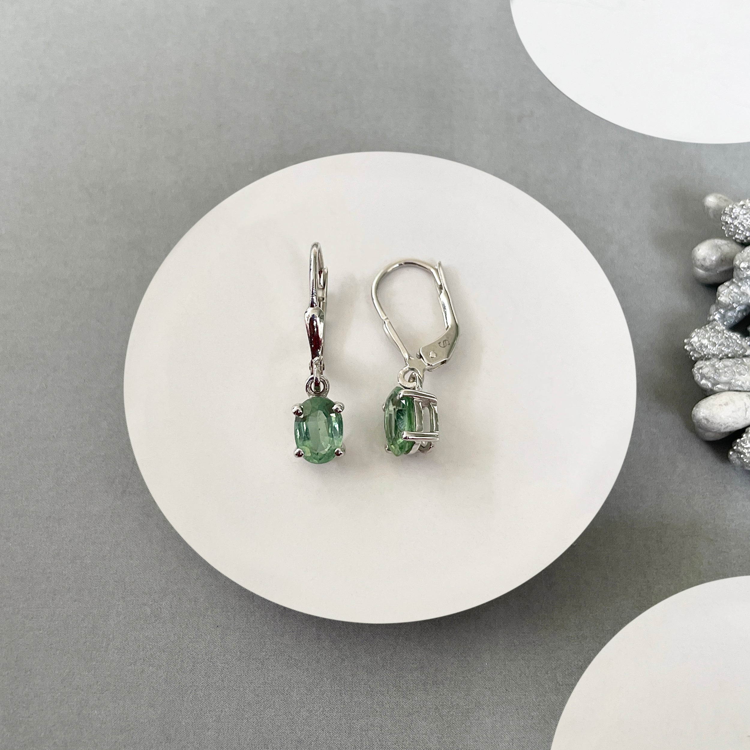 Green Kyanite Leverback Earrings-(GKY-SE-670.)