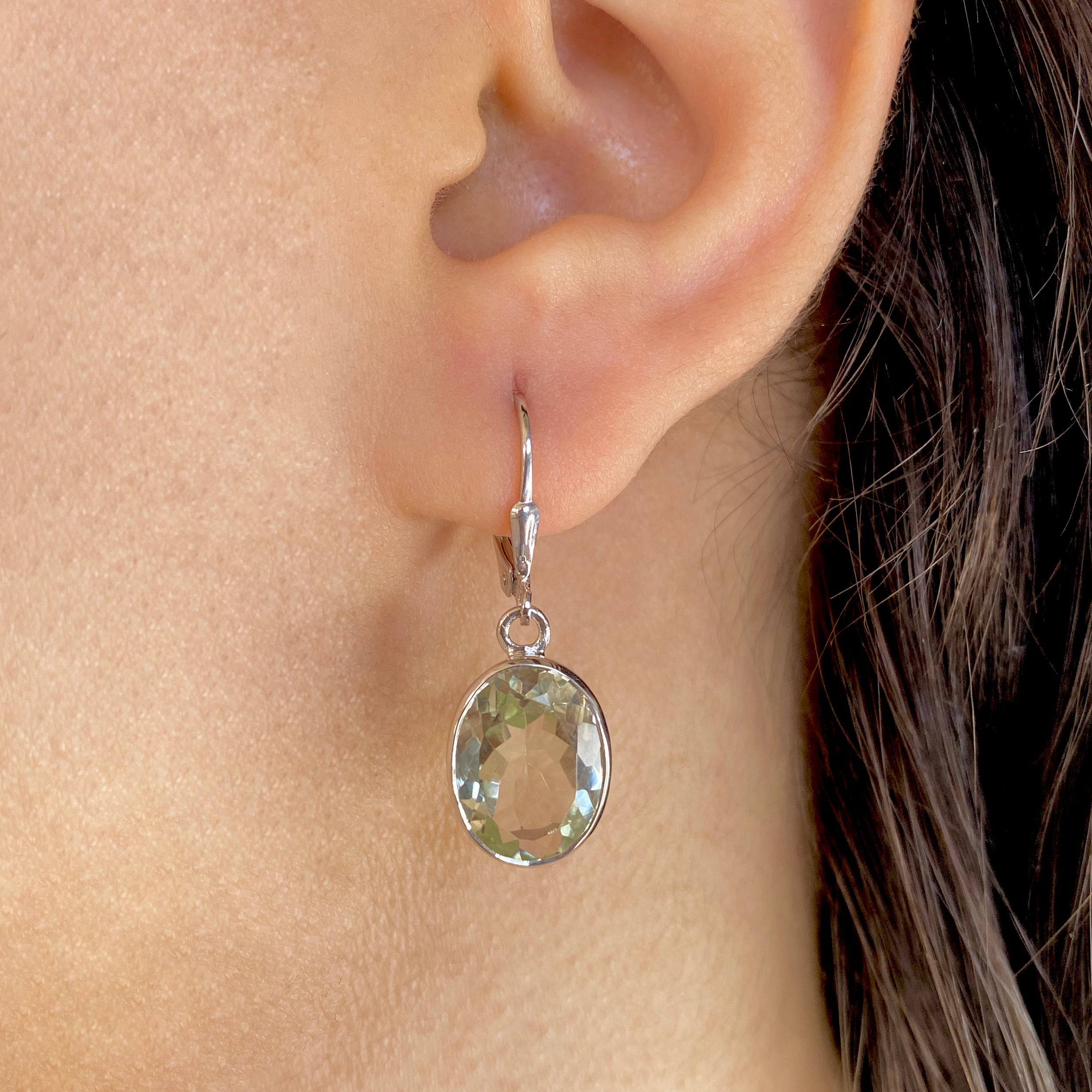 Green Amethyst Leverback Earrings-(GRA-SE-709.)