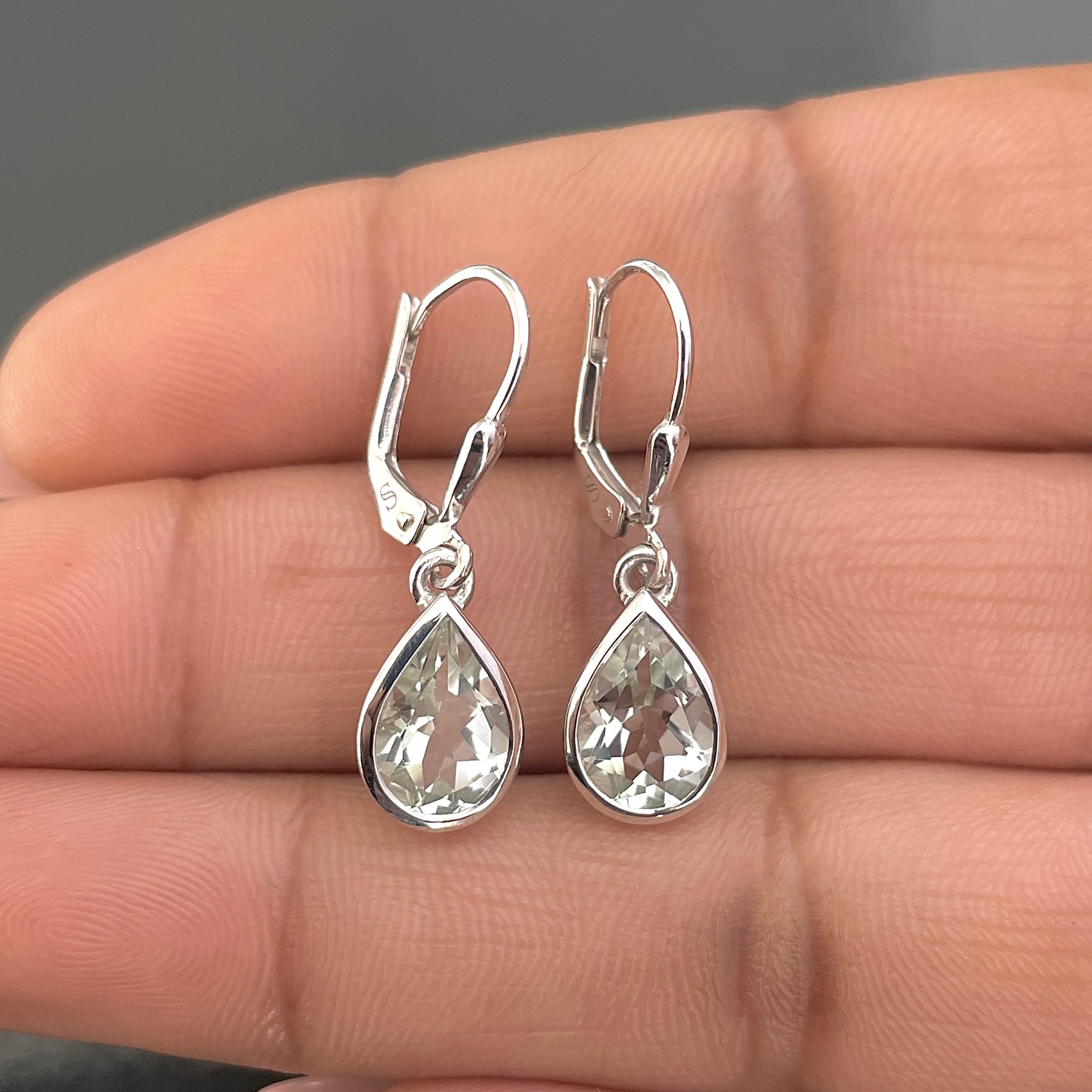 Green Amethyst Leverback Earring-(GRA-SE-742.)