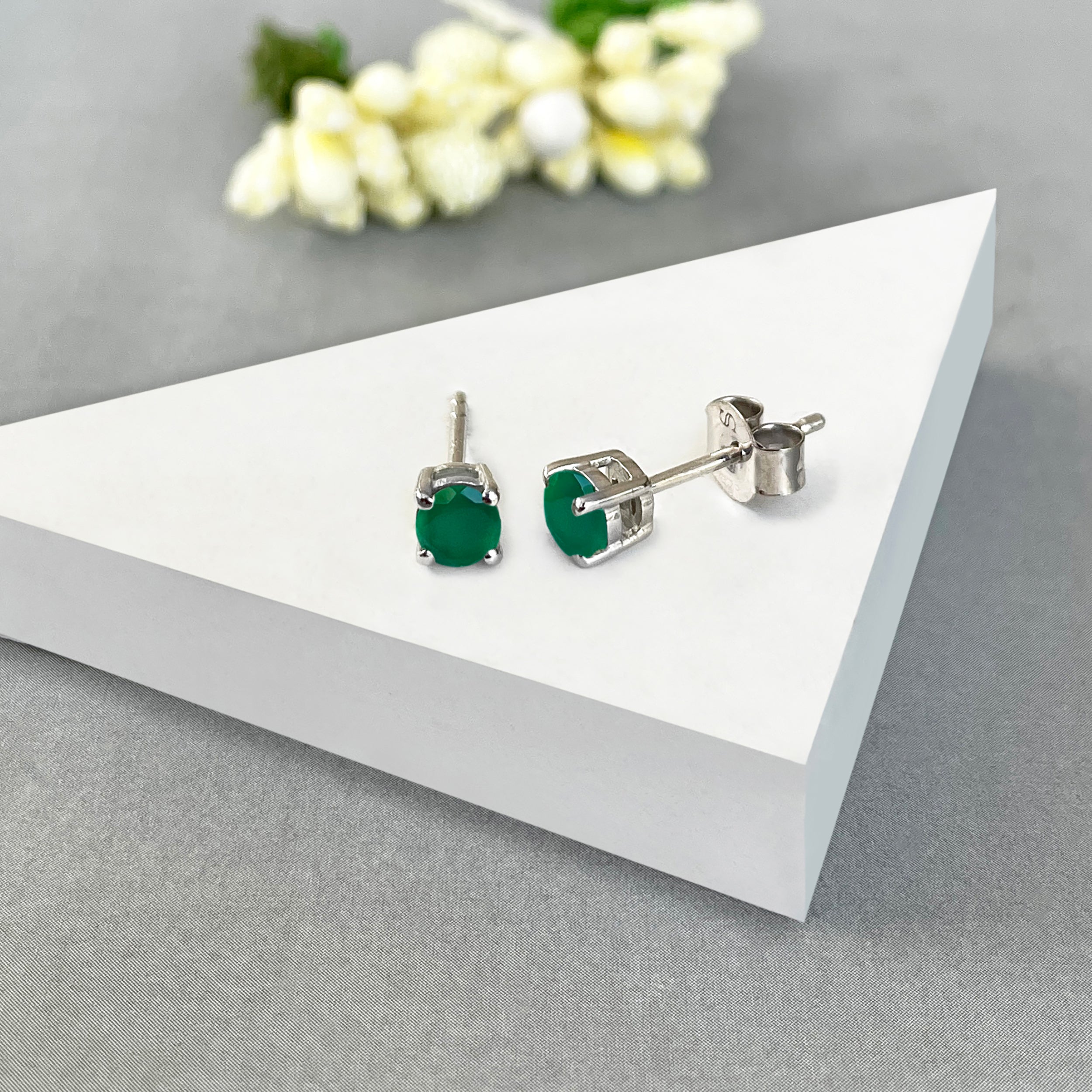 Green Onyx Stud Earring-(GRO-SE-1023.)