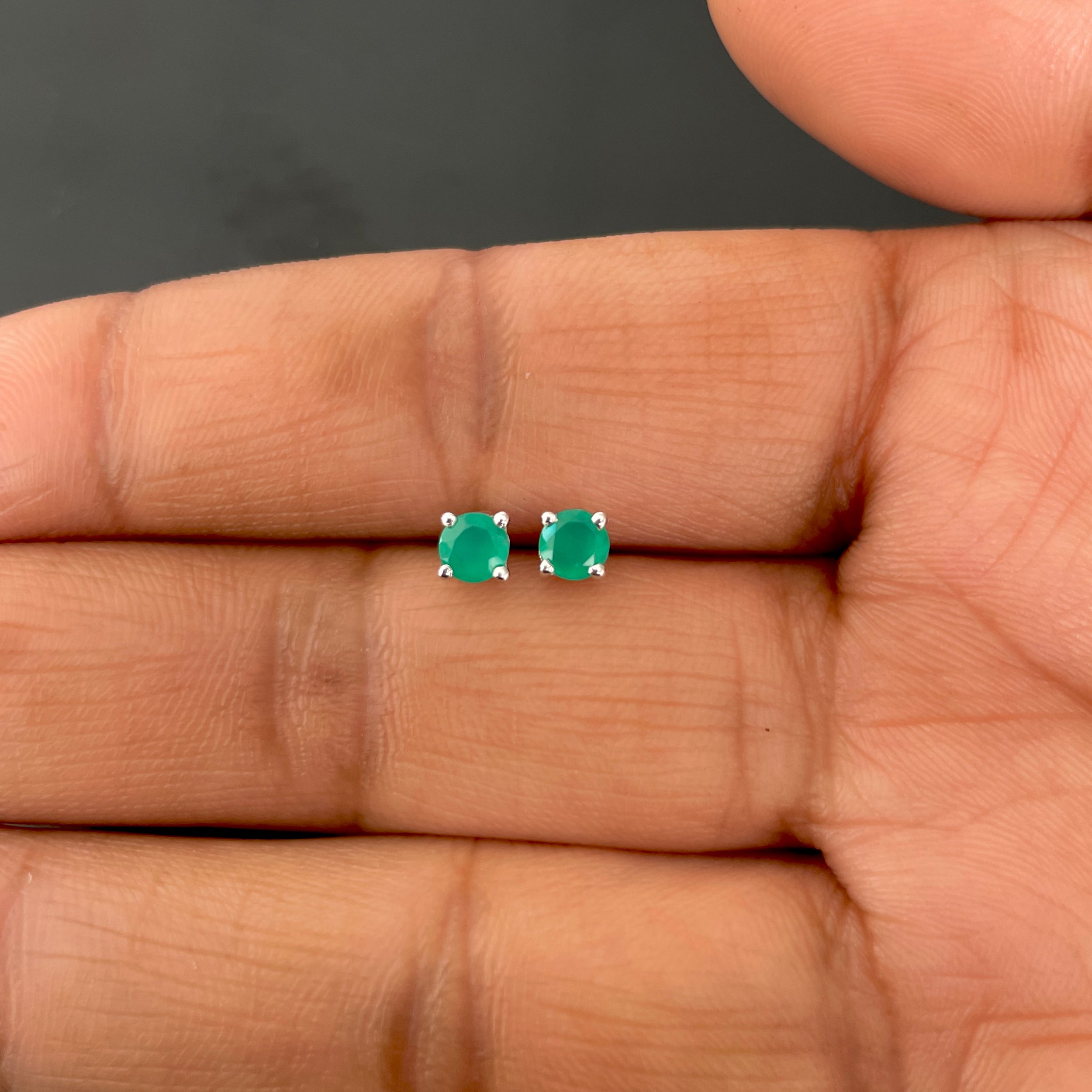 Green Onyx Stud Earring-(GRO-SE-1023.)