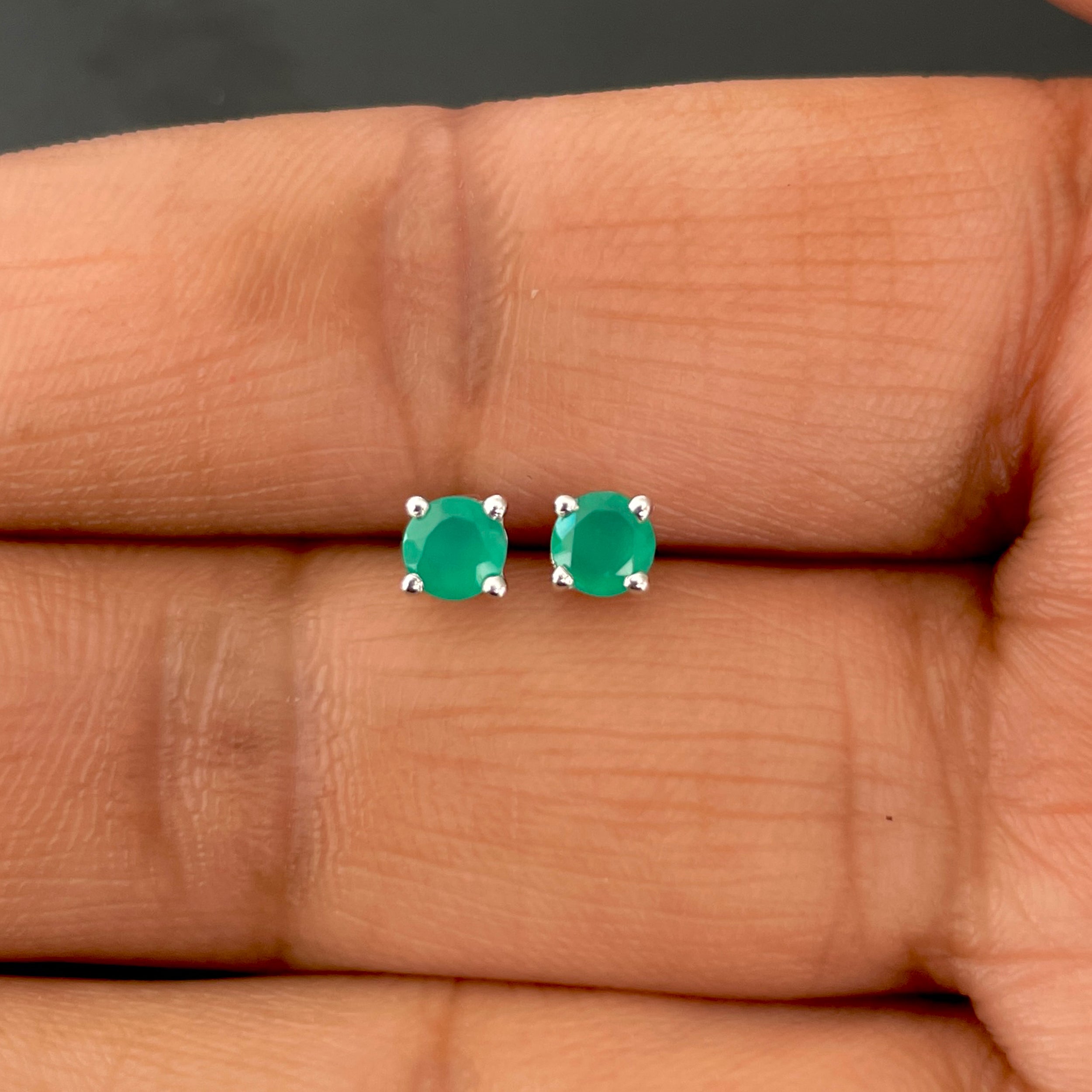 Green Onyx Stud Earring-(GRO-SE-1023.)