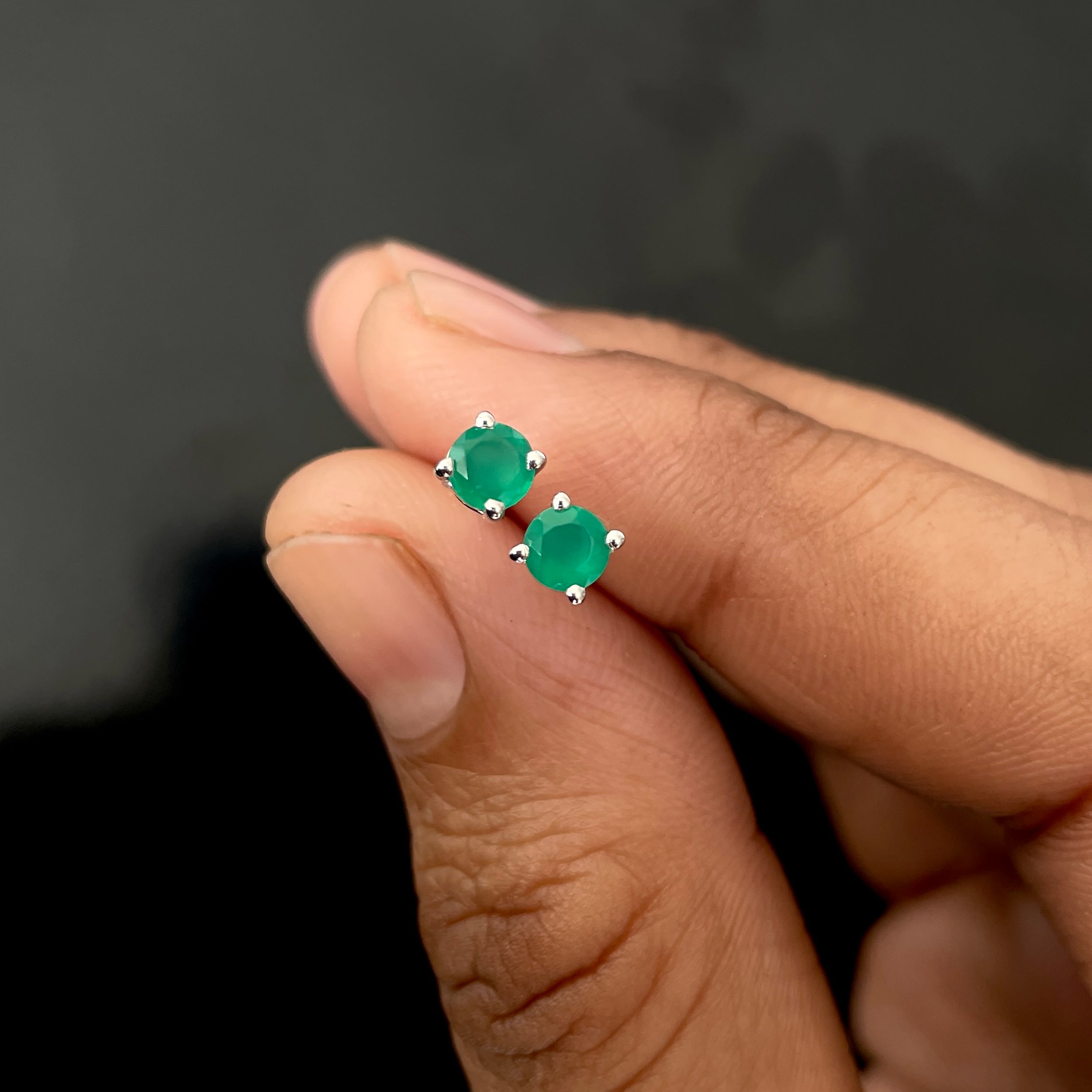Green Onyx Stud Earring-(GRO-SE-1023.)