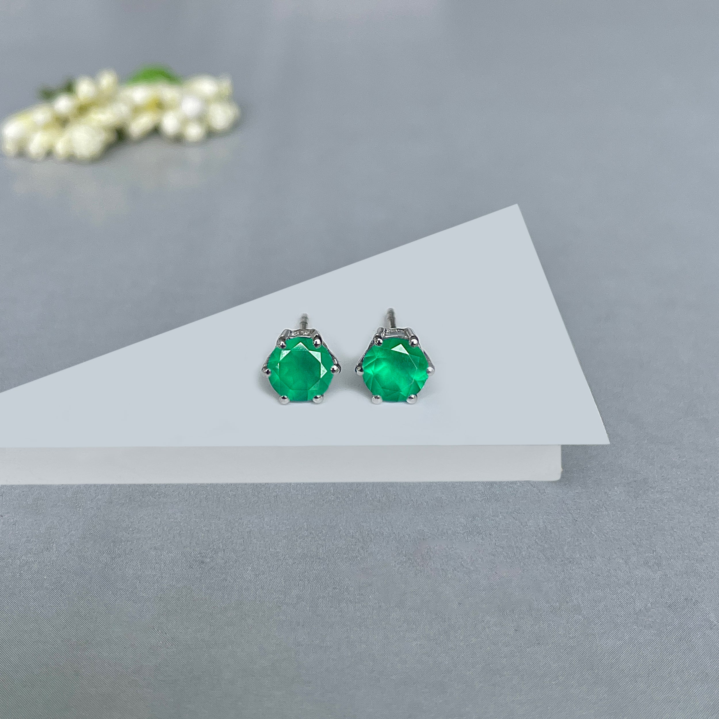 Green Onyx Stud Earrings-(GRO-SE-1024.)