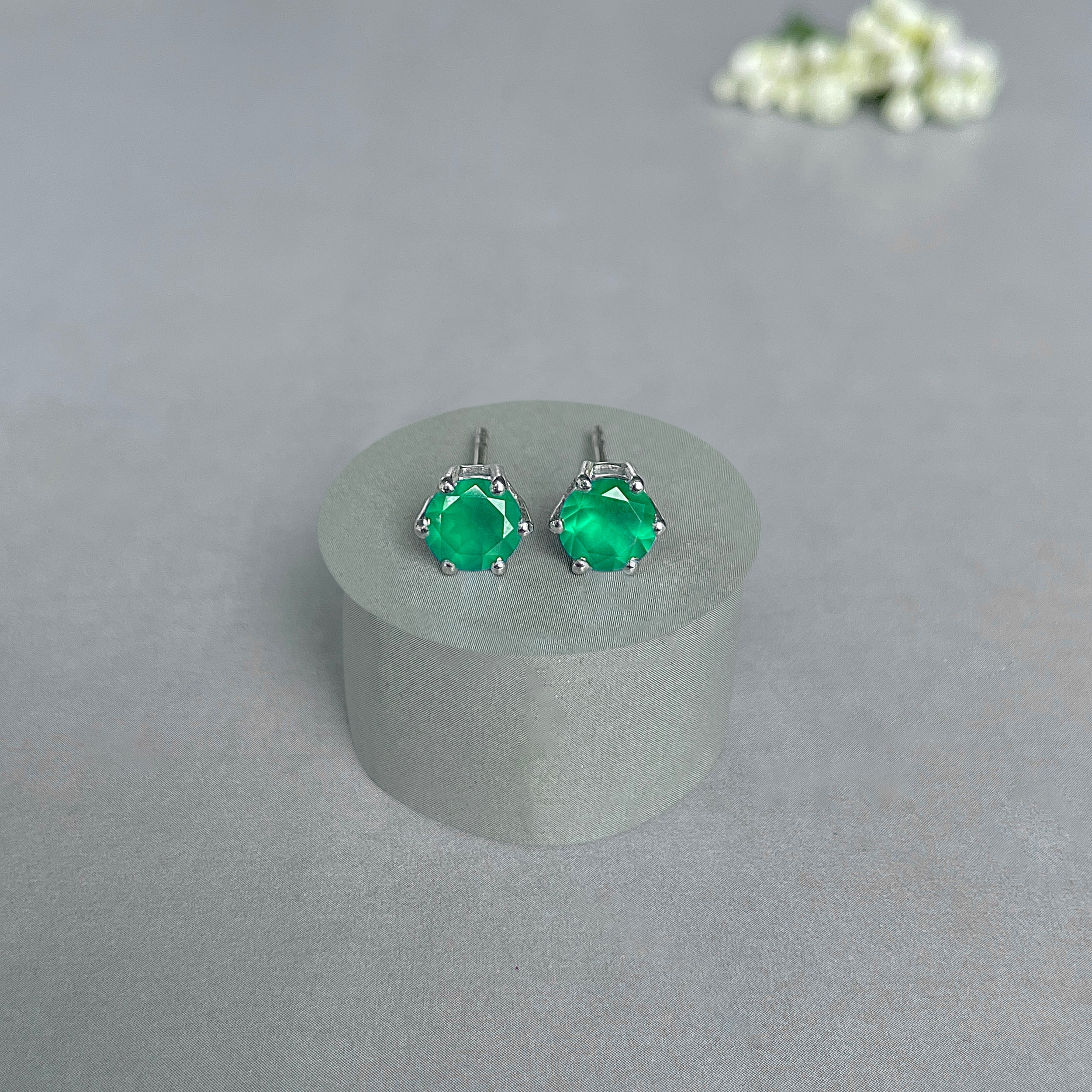Green Onyx Stud Earrings-(GRO-SE-1024.)