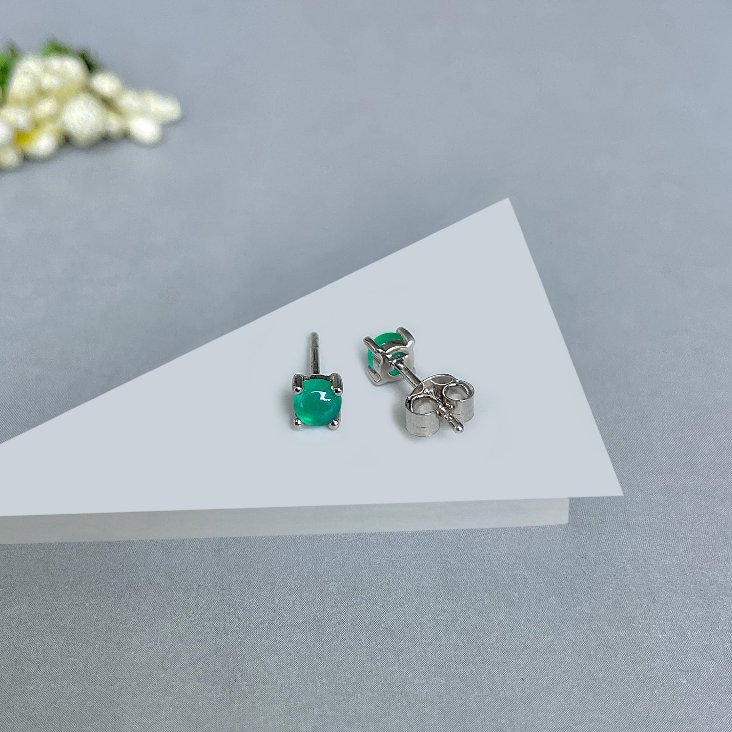 Green Onyx Stud Earrings-(GRO-SE-1068.)