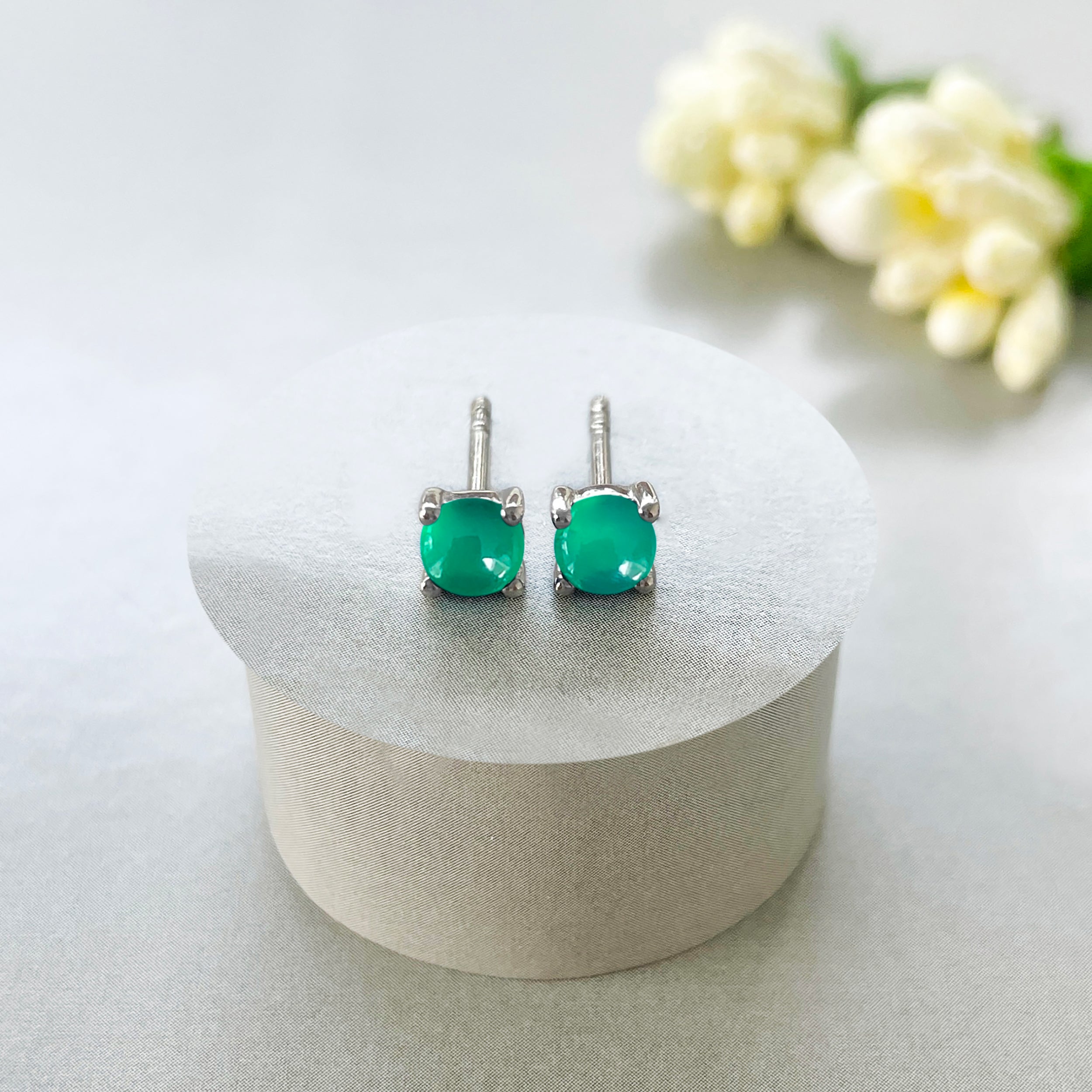 Green Onyx Stud Earring-(GRO-SE-1068.)