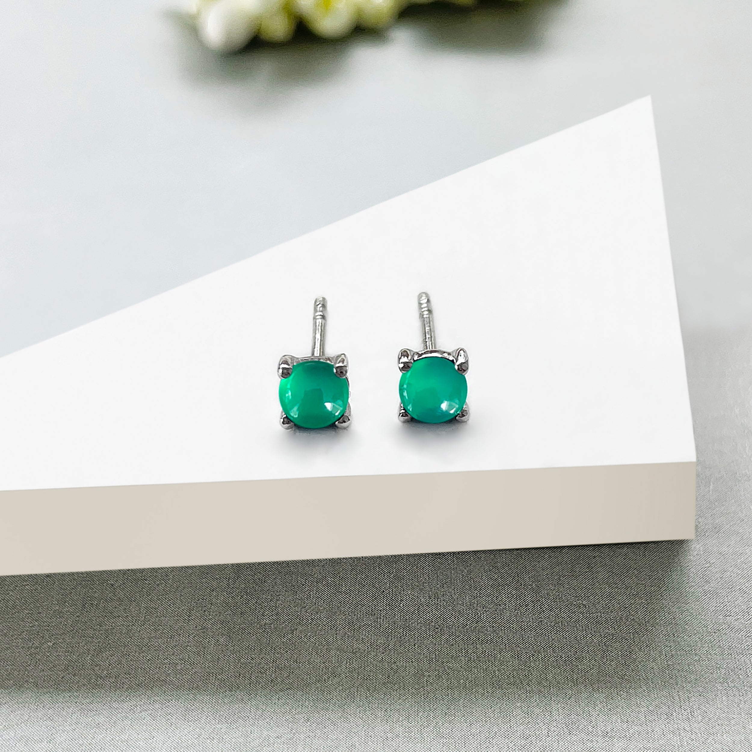 Green Onyx Stud Earring-(GRO-SE-1068.)