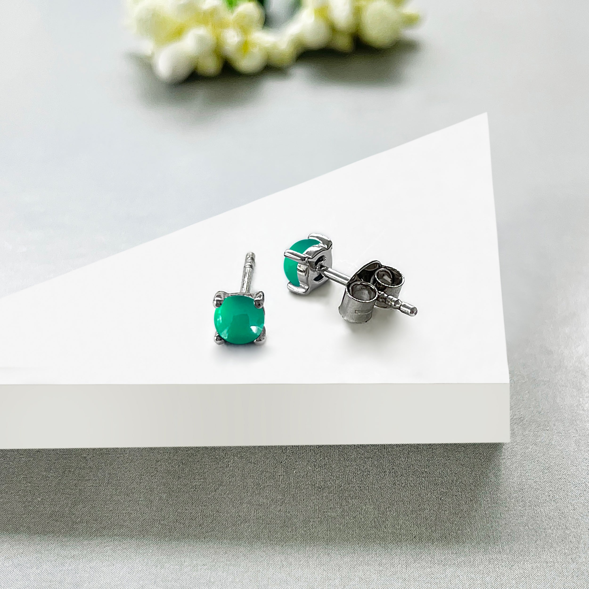 Green Onyx Stud Earring-(GRO-SE-1068.)