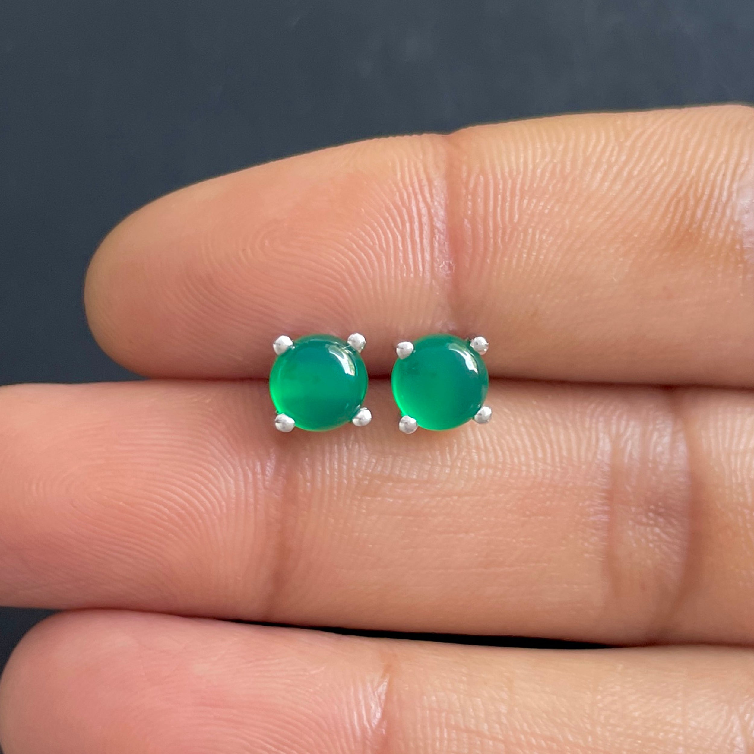 Green Onyx Stud Earring-(GRO-SE-1069.)