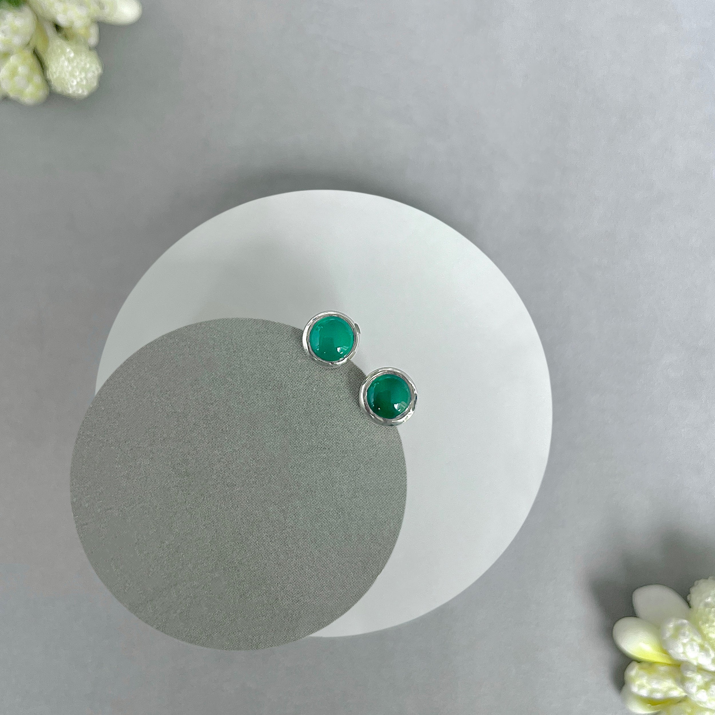Green Onyx Stud Earrings-(GRO-SE-1072.)
