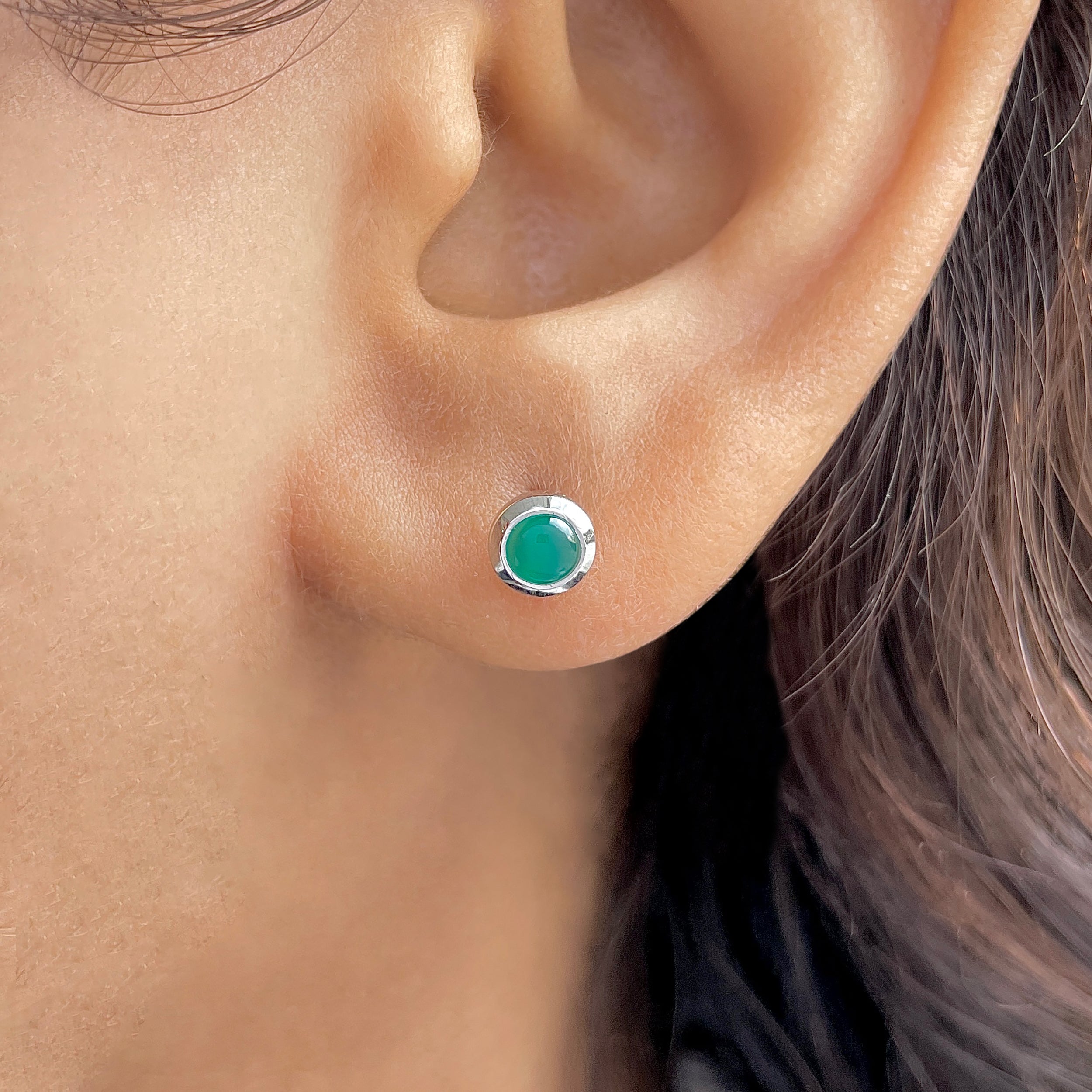 Green Onyx Stud Earrings-(GRO-SE-1072.)