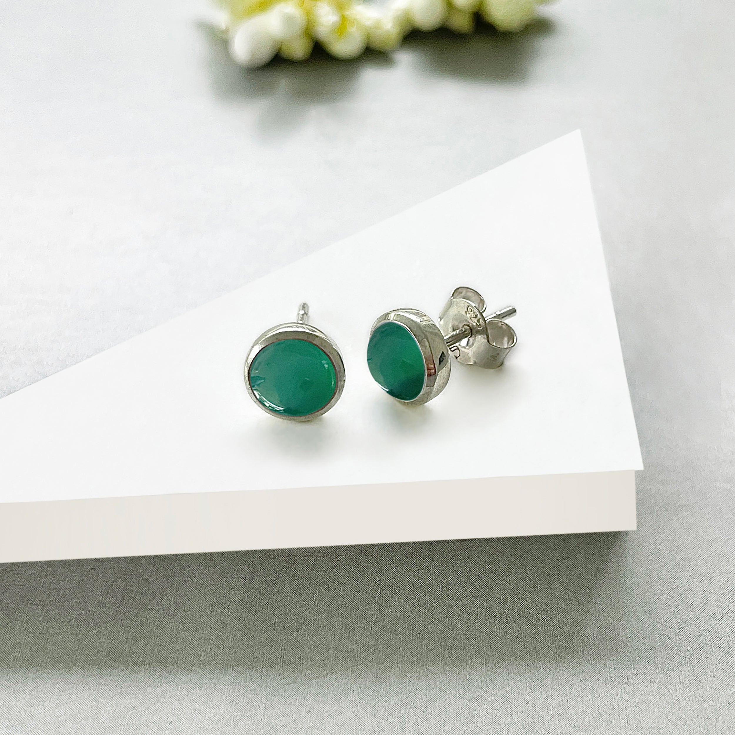 Green Onyx Stud Earring-(GRO-SE-1073.)