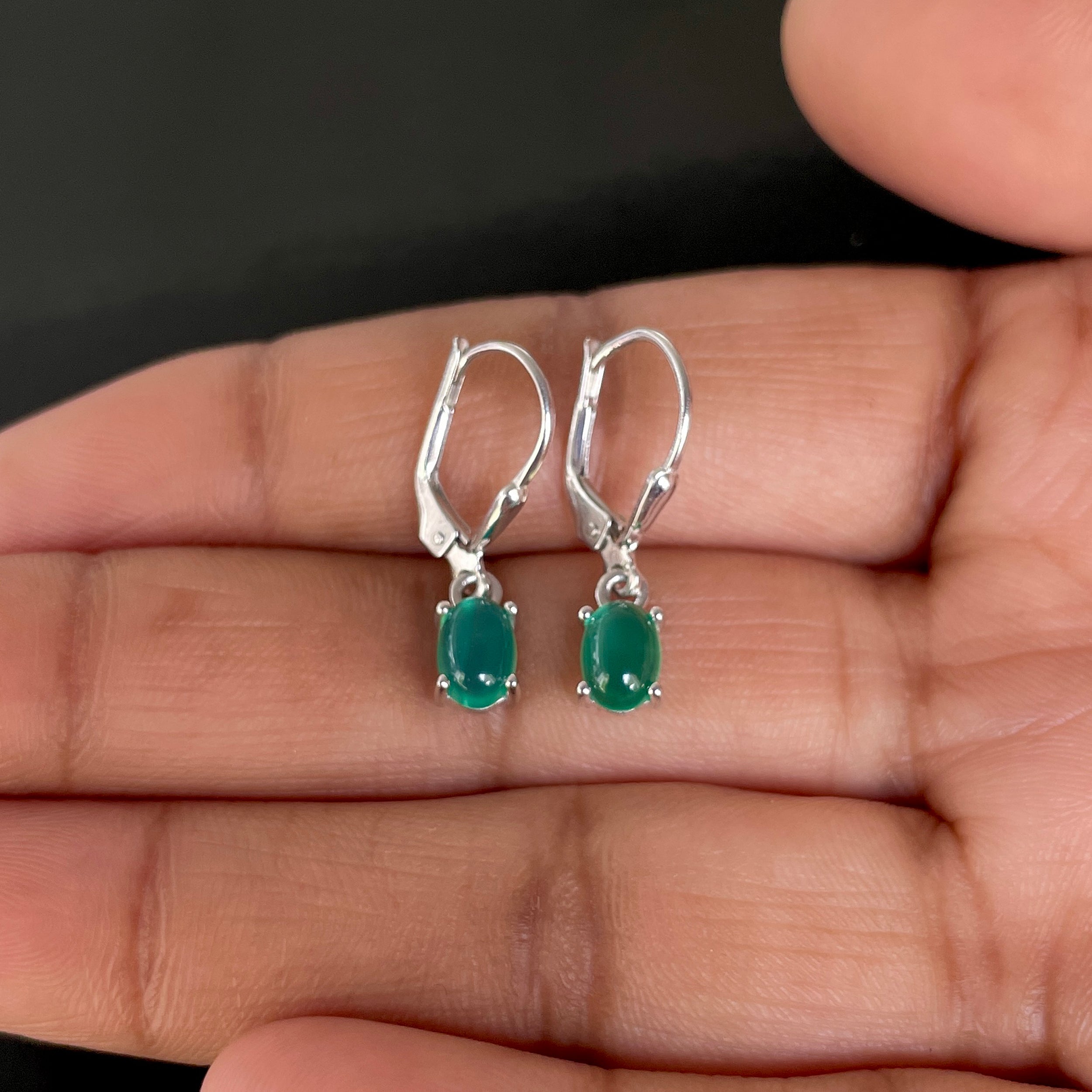 Green Onyx Leverback Earring-(GRO-SE-1177.)