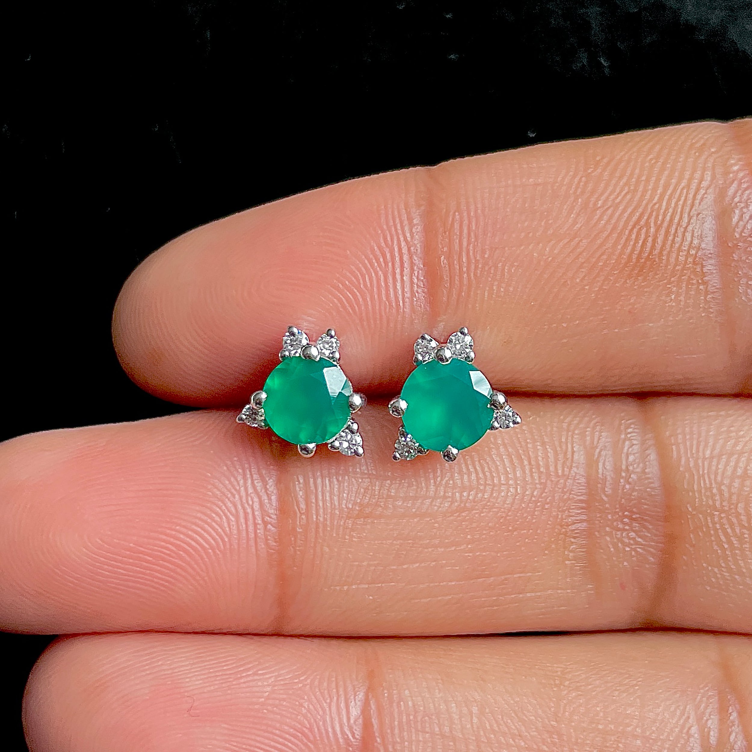 Green Onyx Stud Earrings-(GRO-SE-1260.)