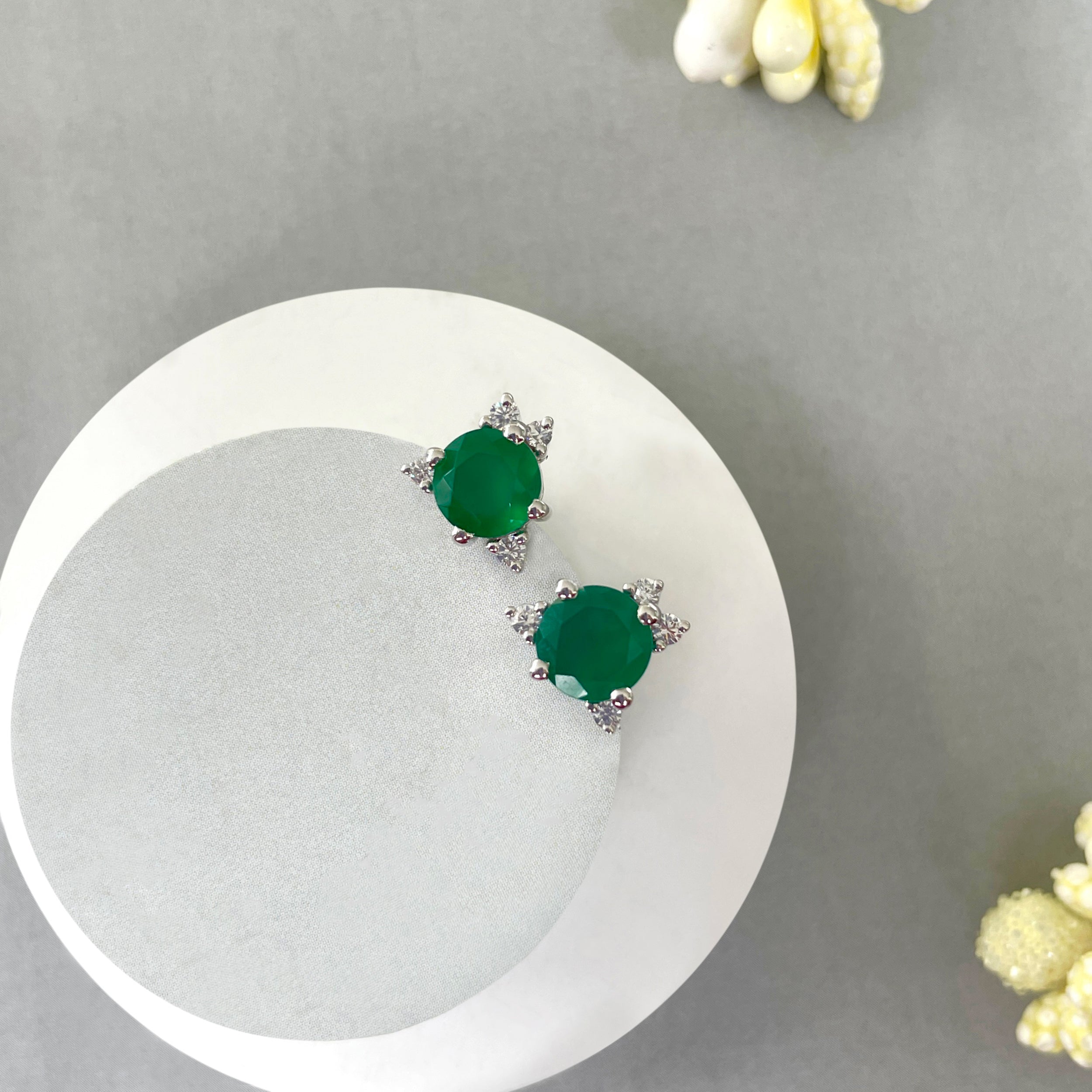 Green Onyx Stud Earrings-(GRO-SE-1260.)