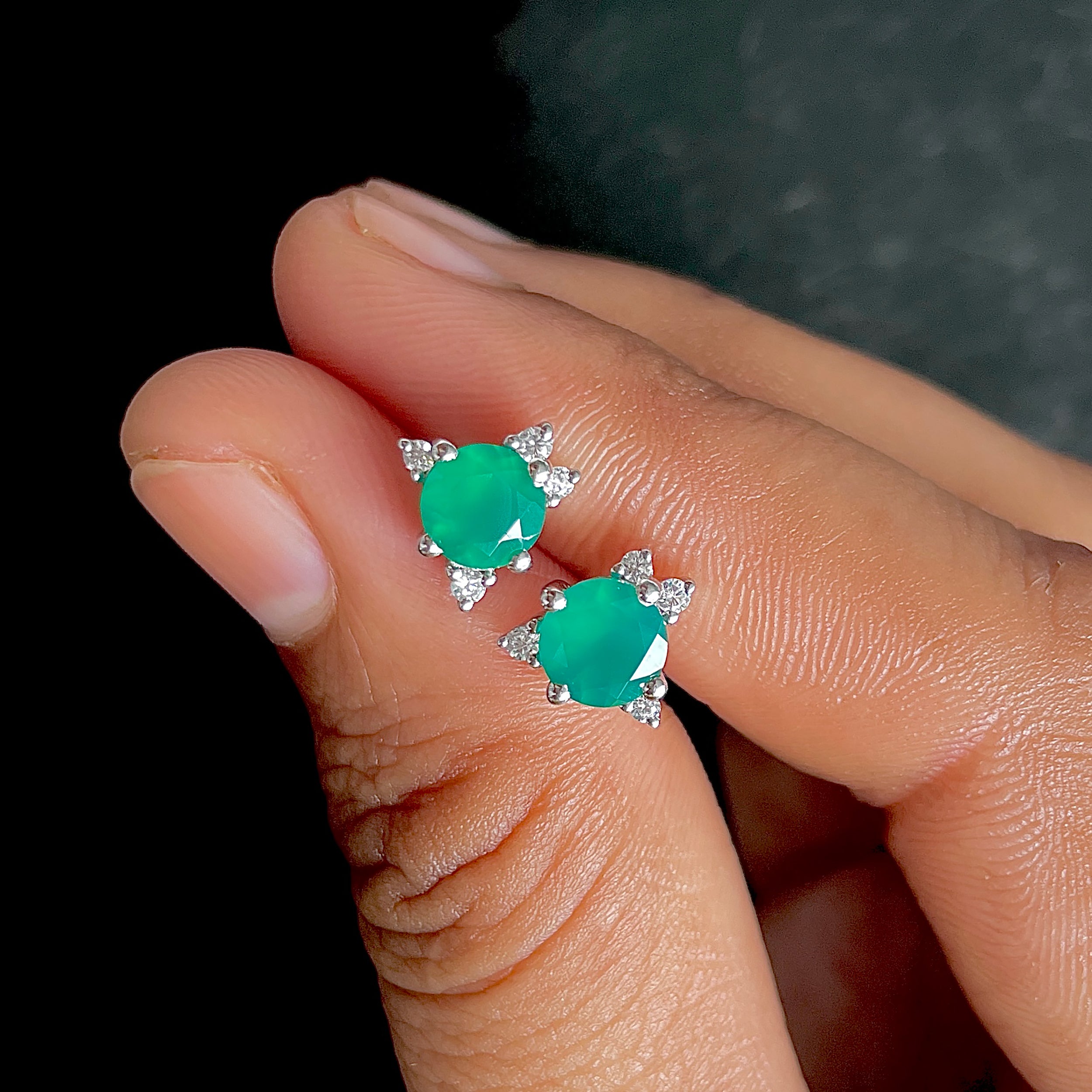 Green Onyx Stud Earrings-(GRO-SE-1260.)