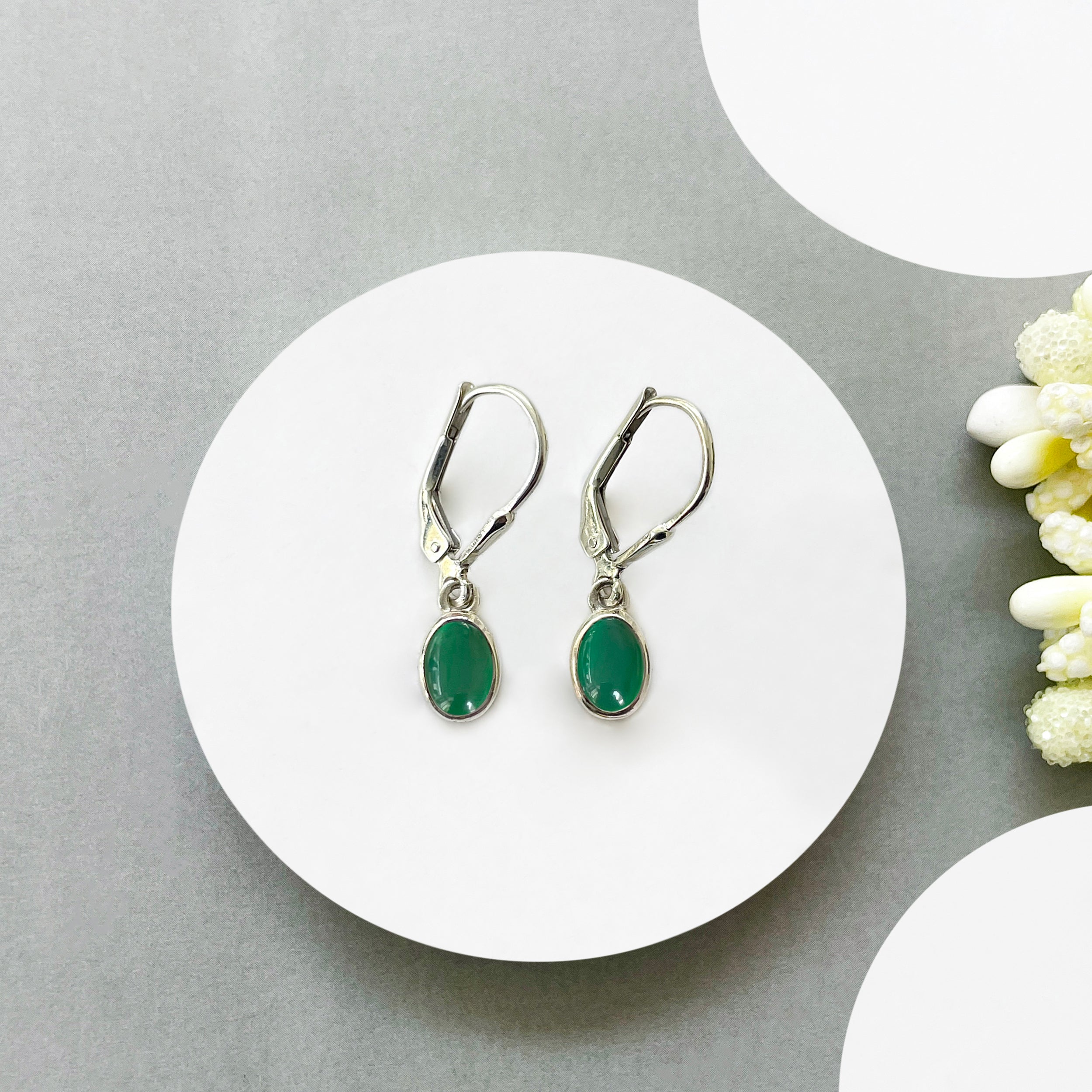 Green Onyx Leverback Earring-(GRO-SE-1285.)