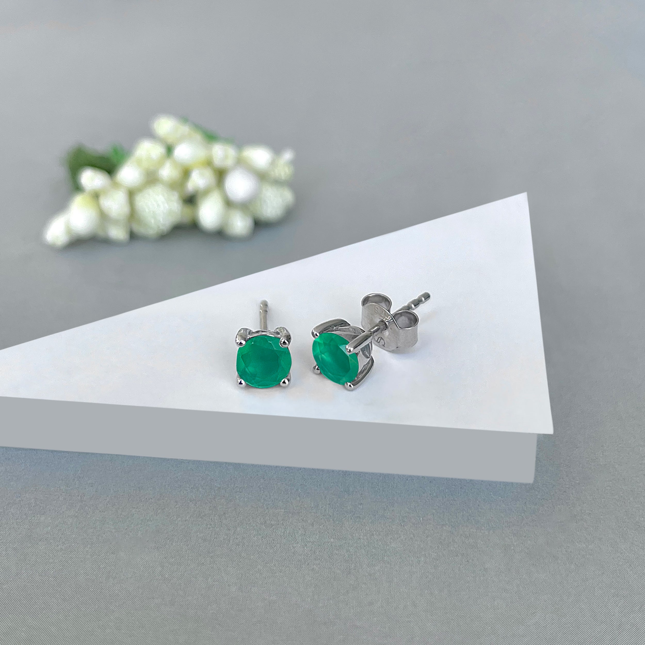 Green Onyx Stud Earring-(GRO-SE-1321.)