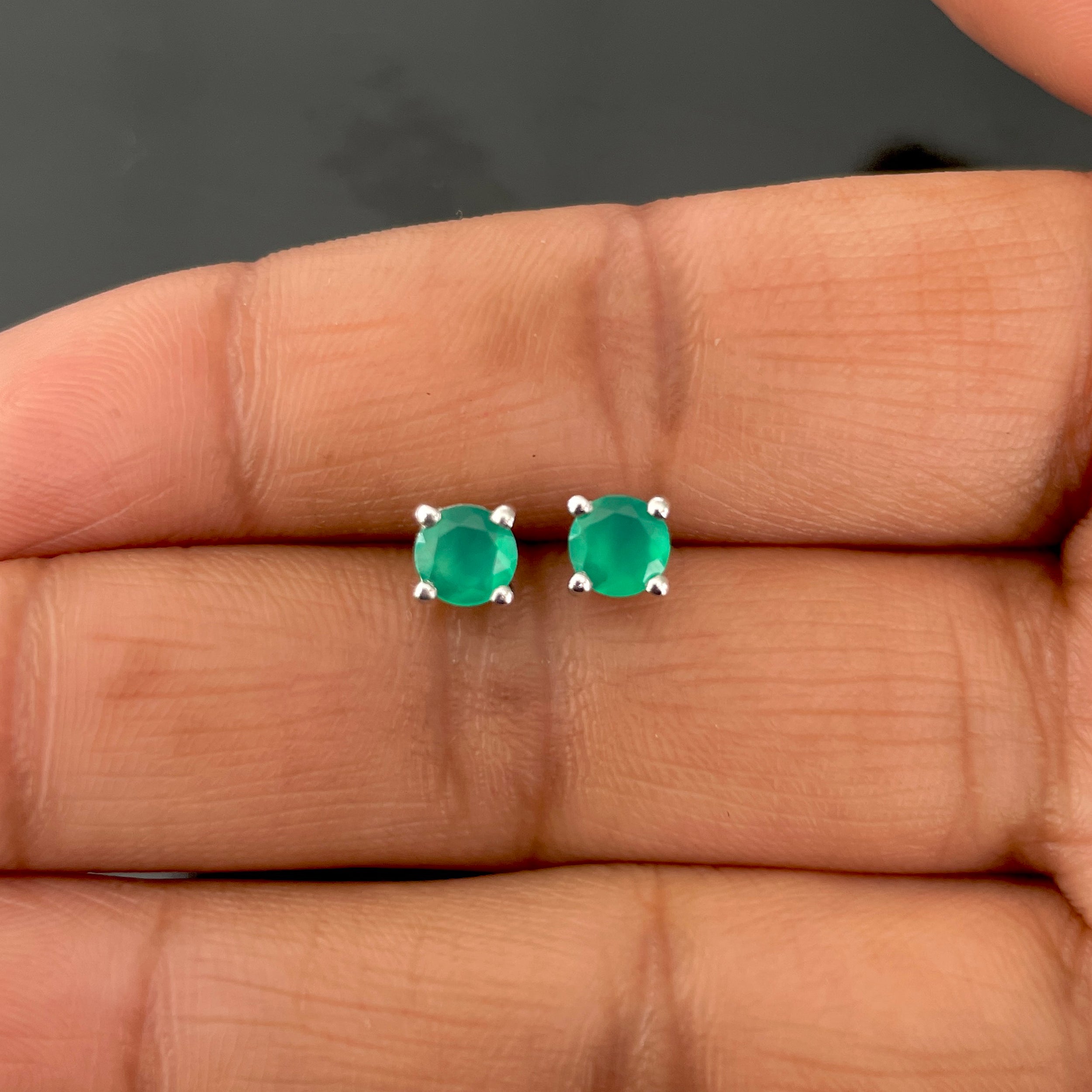 Green Onyx Stud Earring-(GRO-SE-1321)
