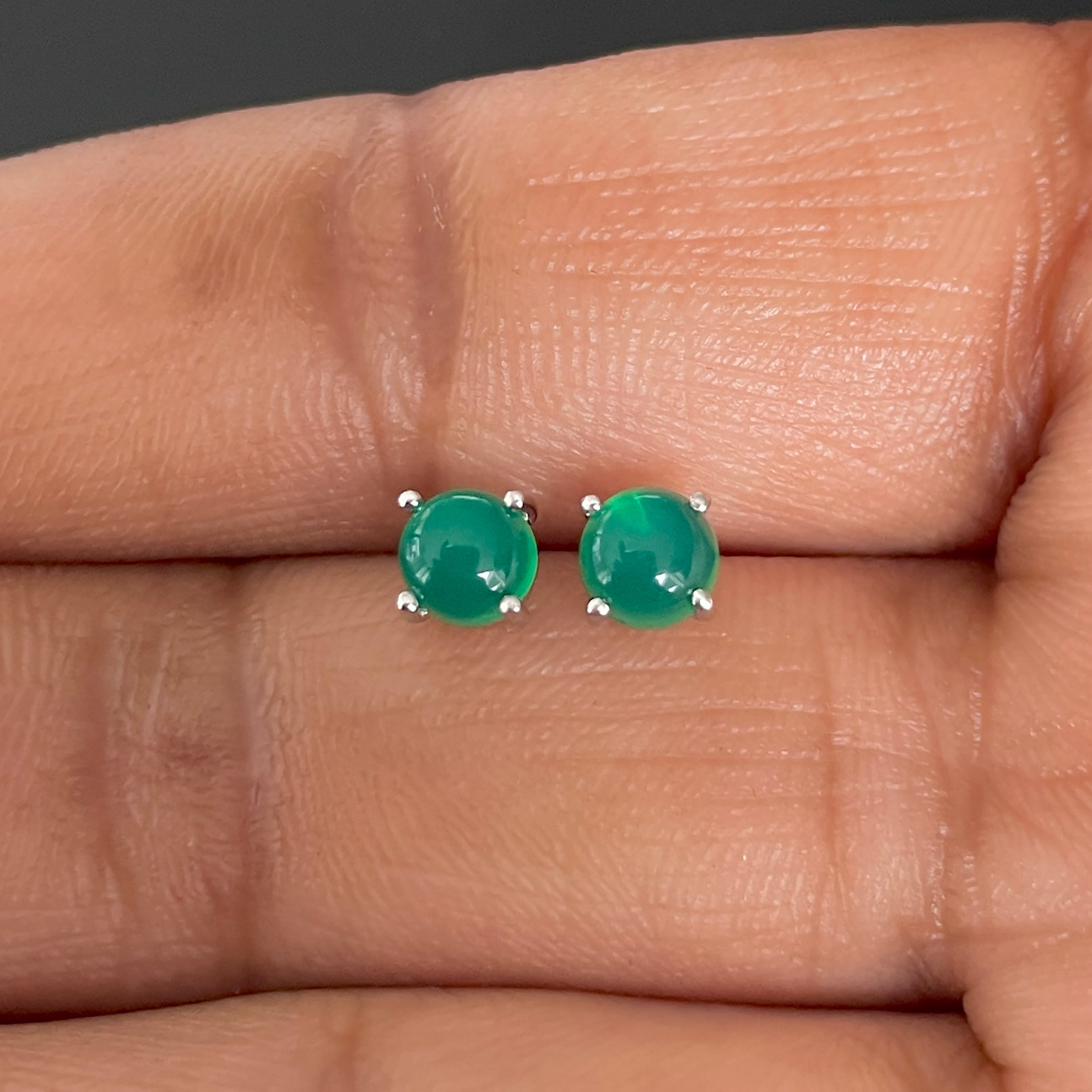 Green Onyx Stud Earring-(GRO-SE-699.)