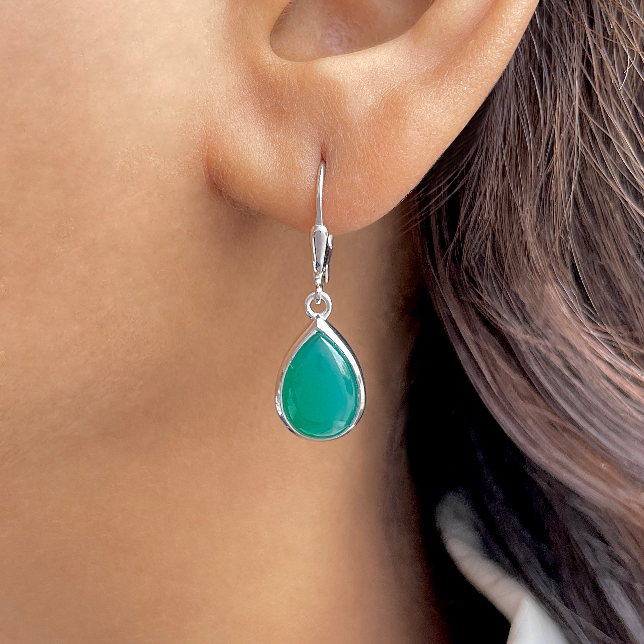 Green Onyx Leverback Earring-(GRO-SE-729.)