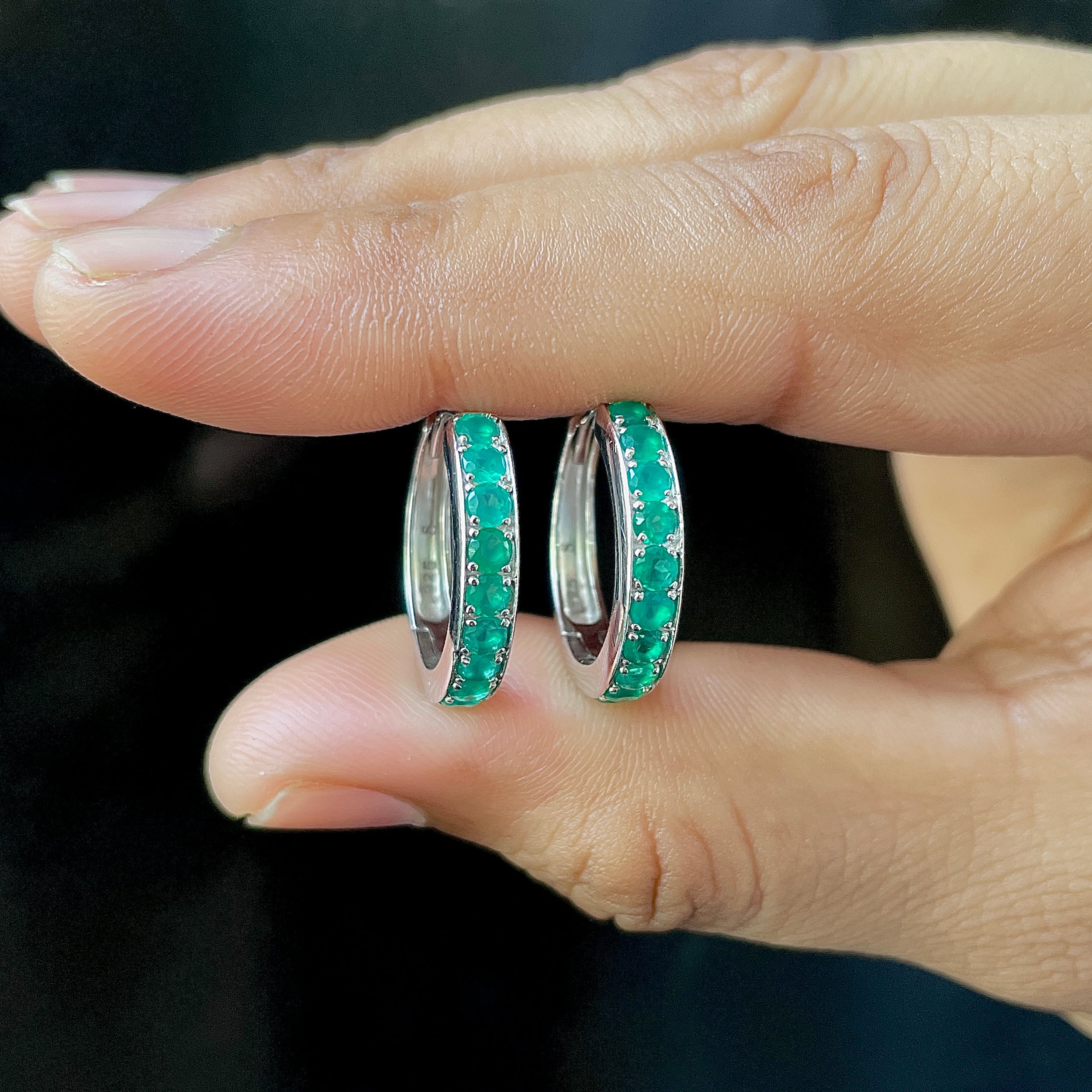 Green Onyx Hoop Earrings-(GRO-SE-970.)