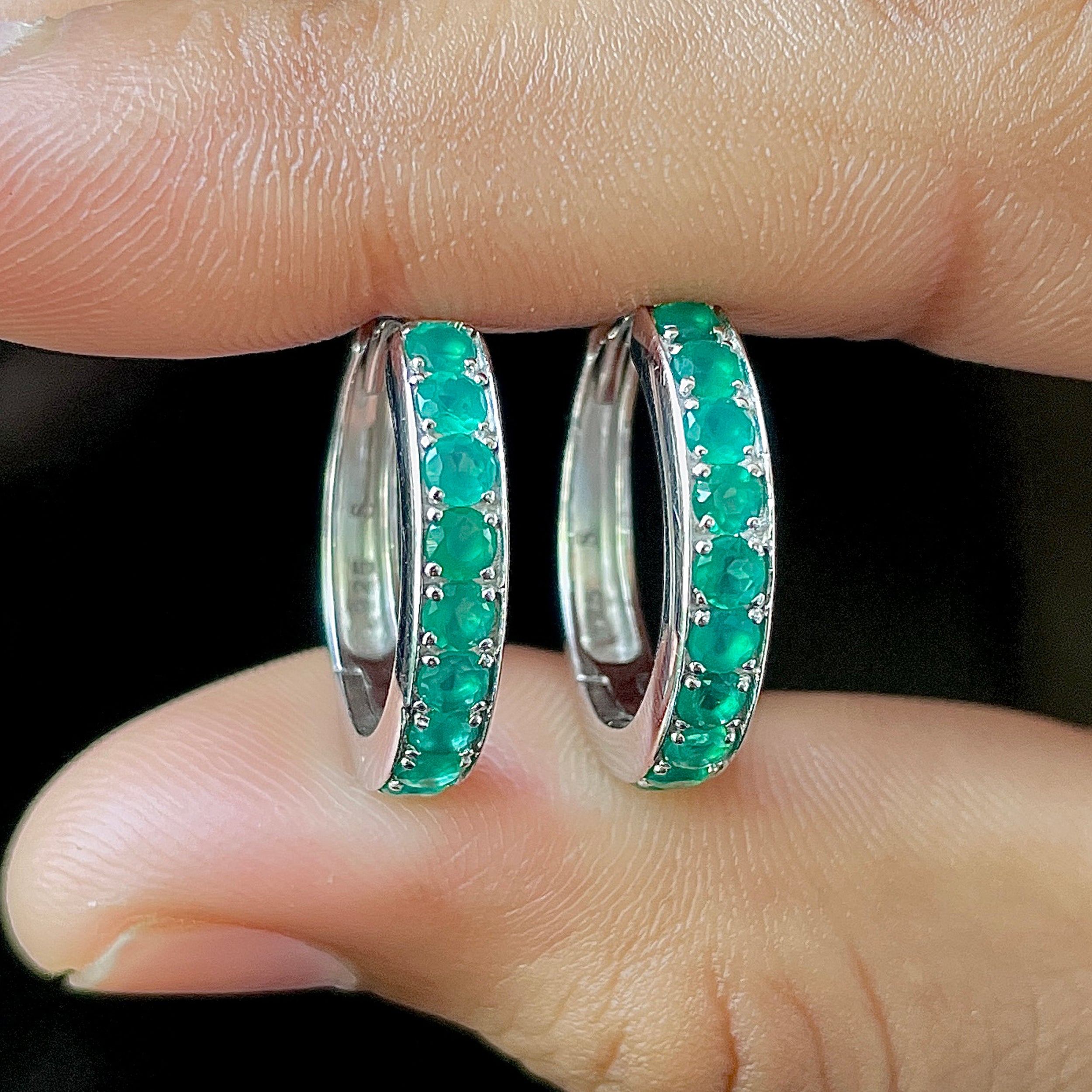 Green Onyx Hoop Earrings-(GRO-SE-970.)