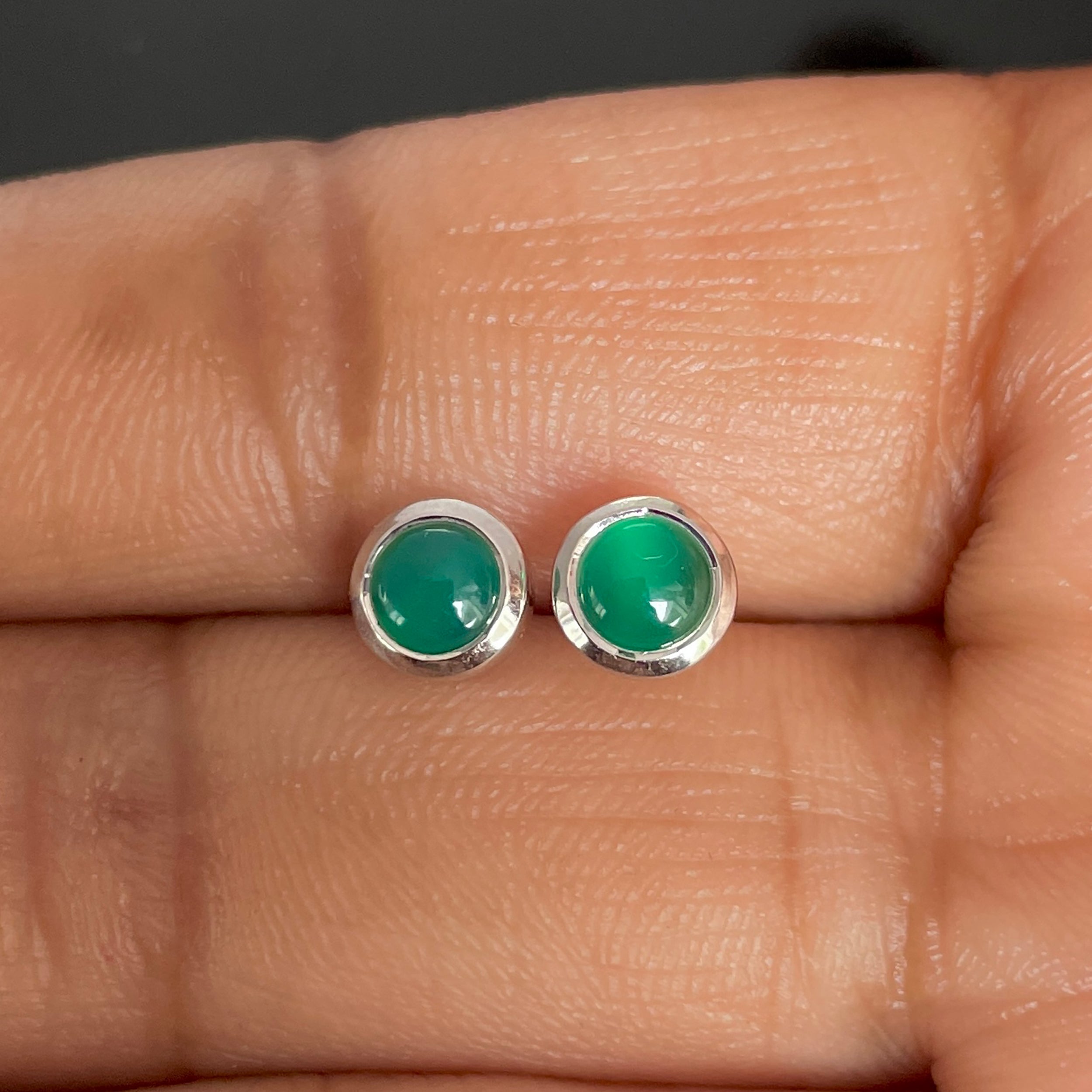 Green Onyx Stud Earring-(GRO-SE-993.)