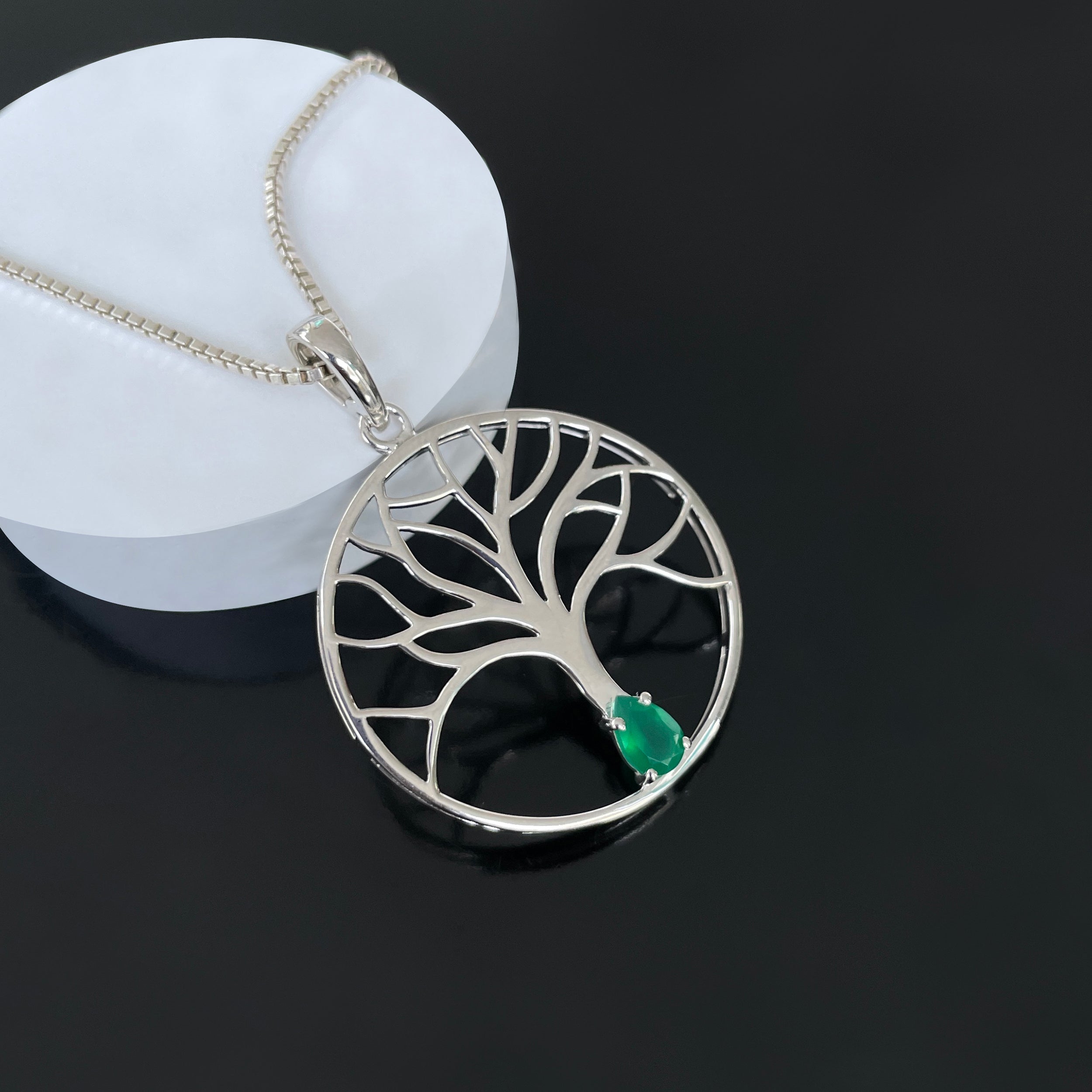 Green Onyx Tree Of Life Pendant-(GRO-SN-154.)