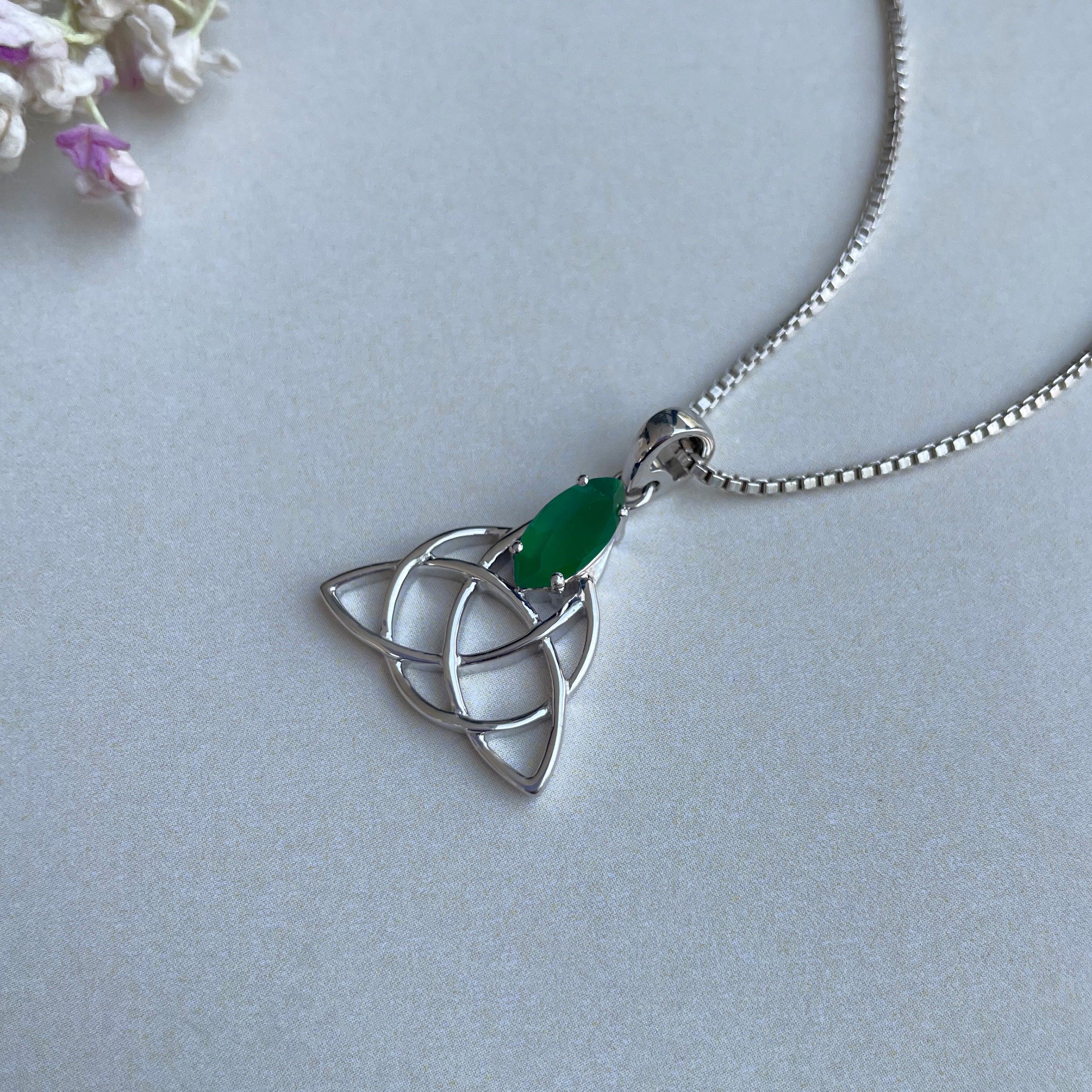 Green Onyx Pendant-(GRO-SN-161.)