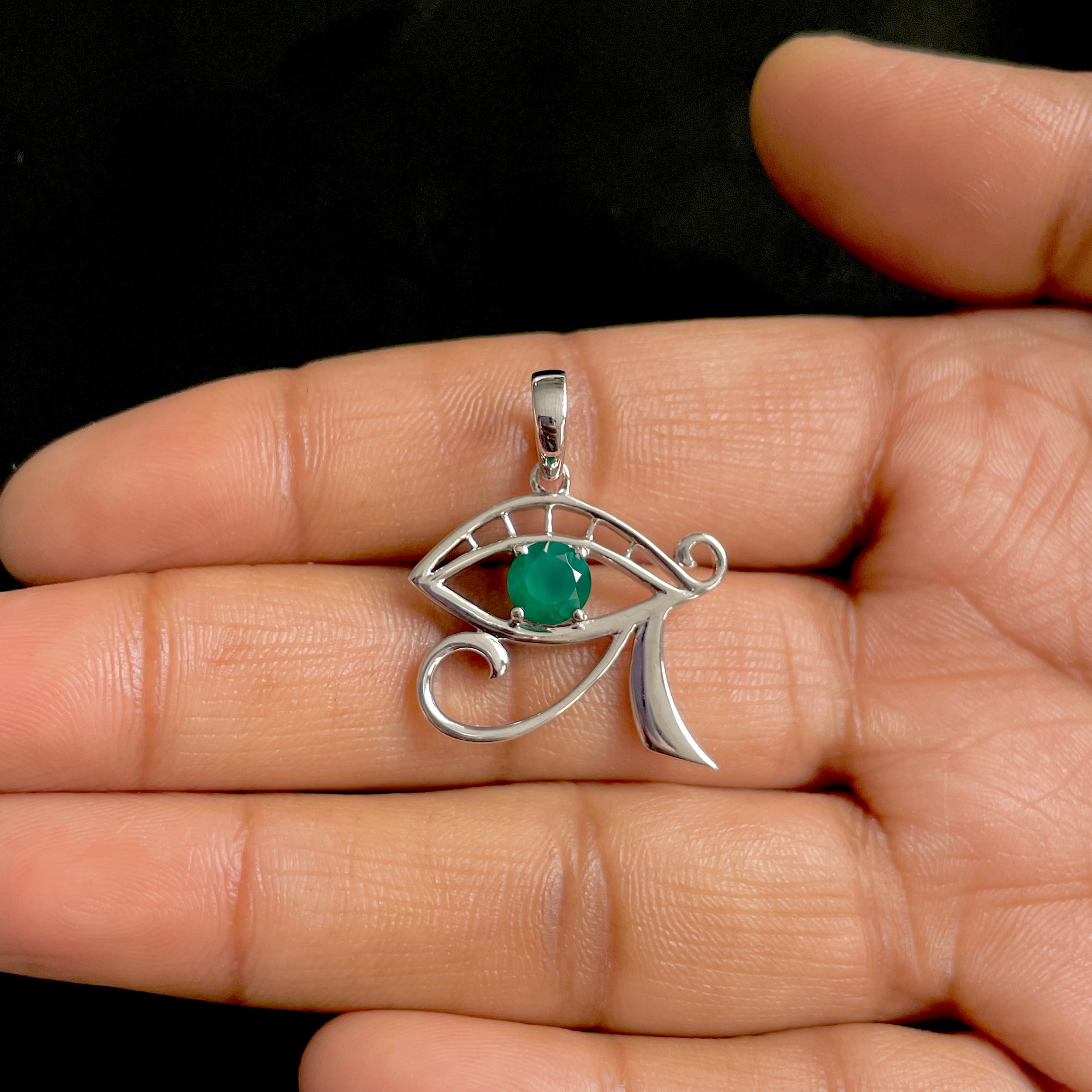 Gro Form 173 Buy Green Onyx Pendants Online in USA | Dainty Green Onyx Pendants ...